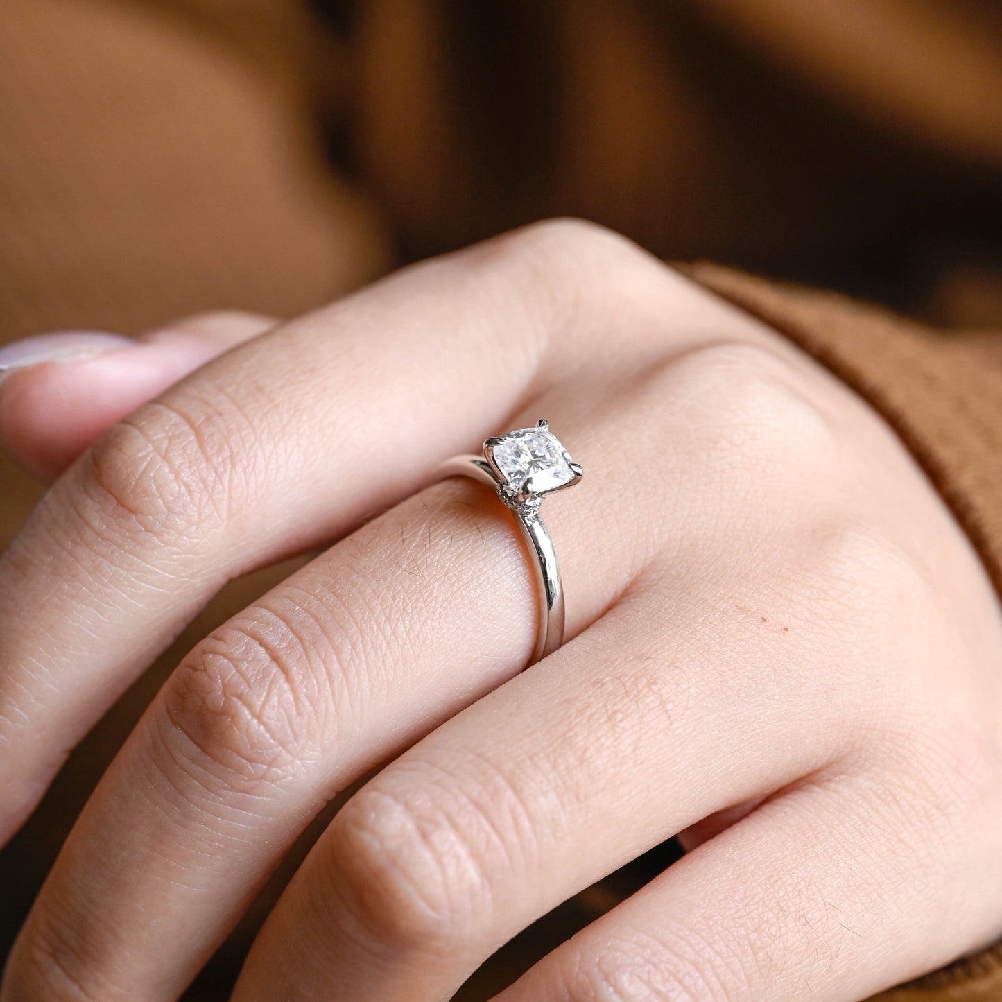 CausYou 戒指 Solid Gold Cushion Cut Engagement Ring With Halo, Knife Edge Setting, Solitaire Wedding Ring With Hidden Halo For Women