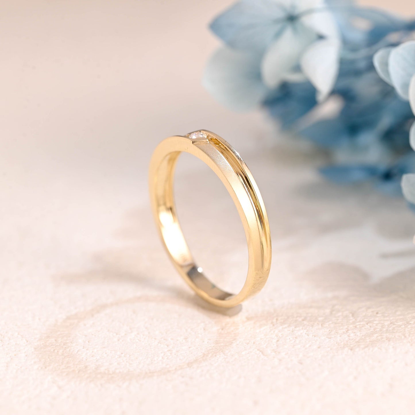 CausYou men's wedding ring Solid Gold Round Cut Moissanite Wedding Band for Men