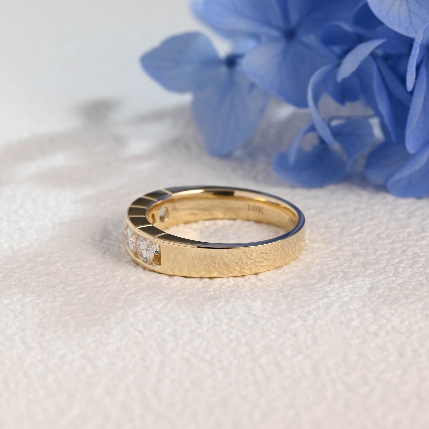 CausYou men's wedding ring Solid Gold Round Cut Moissanite Wedding Ring