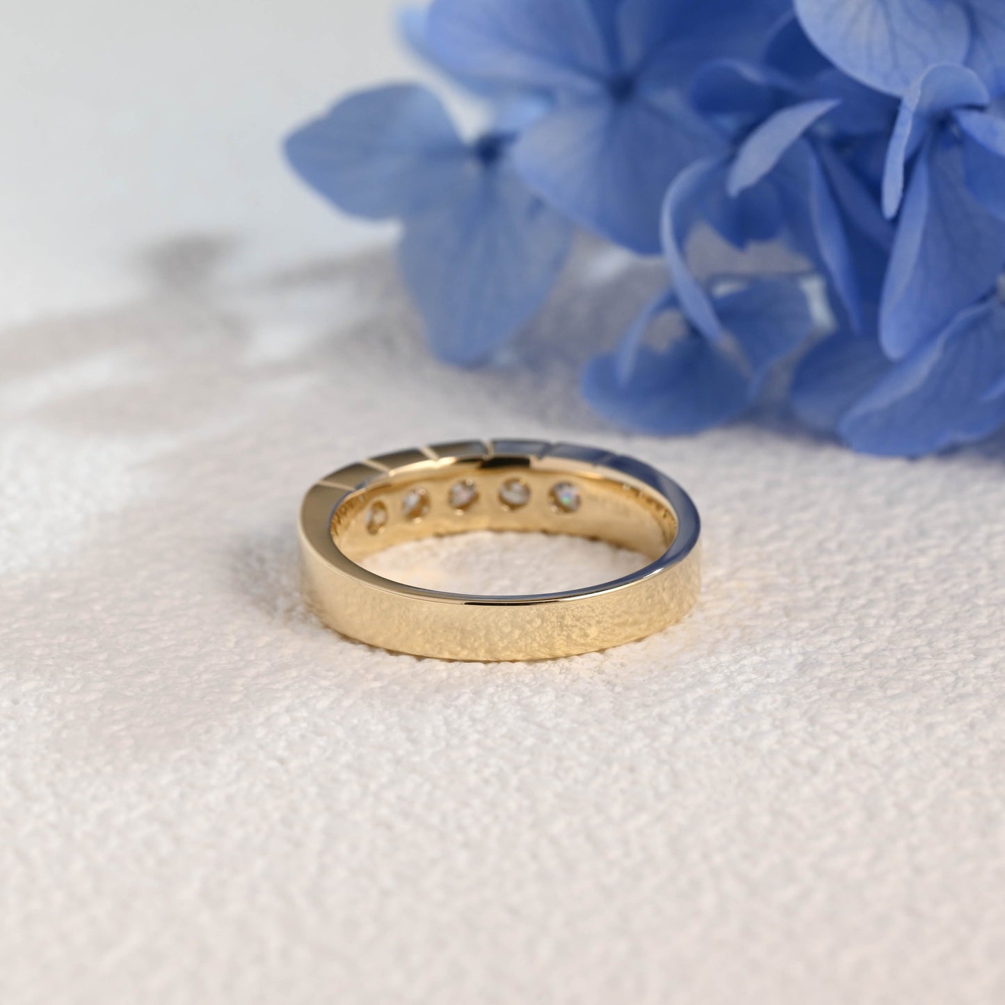 CausYou men's wedding ring Solid Gold Round Cut Moissanite Wedding Ring
