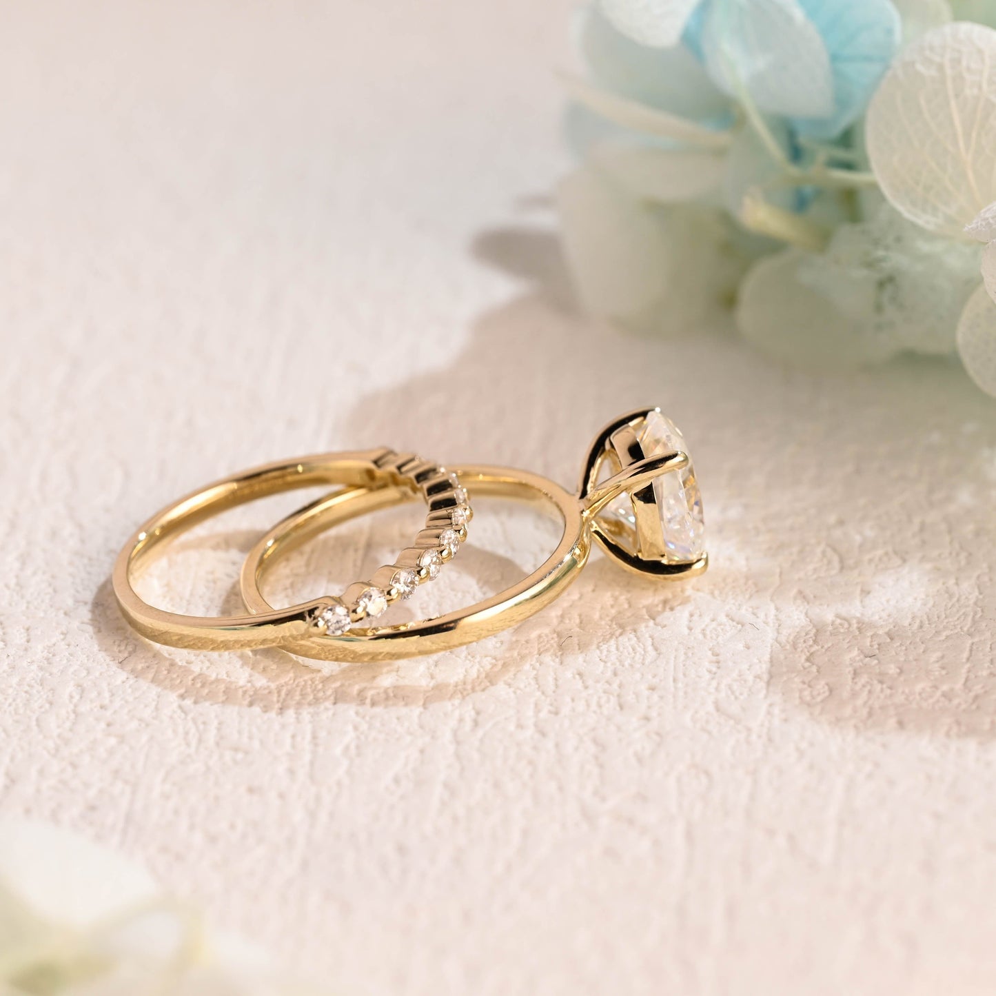 CausYou oval cut bridal set Solid Gold Oval Cut Moissanite Engagement Ring and Wedding Ring Set, Bridal Ring Set, Gift for Woman, Wife