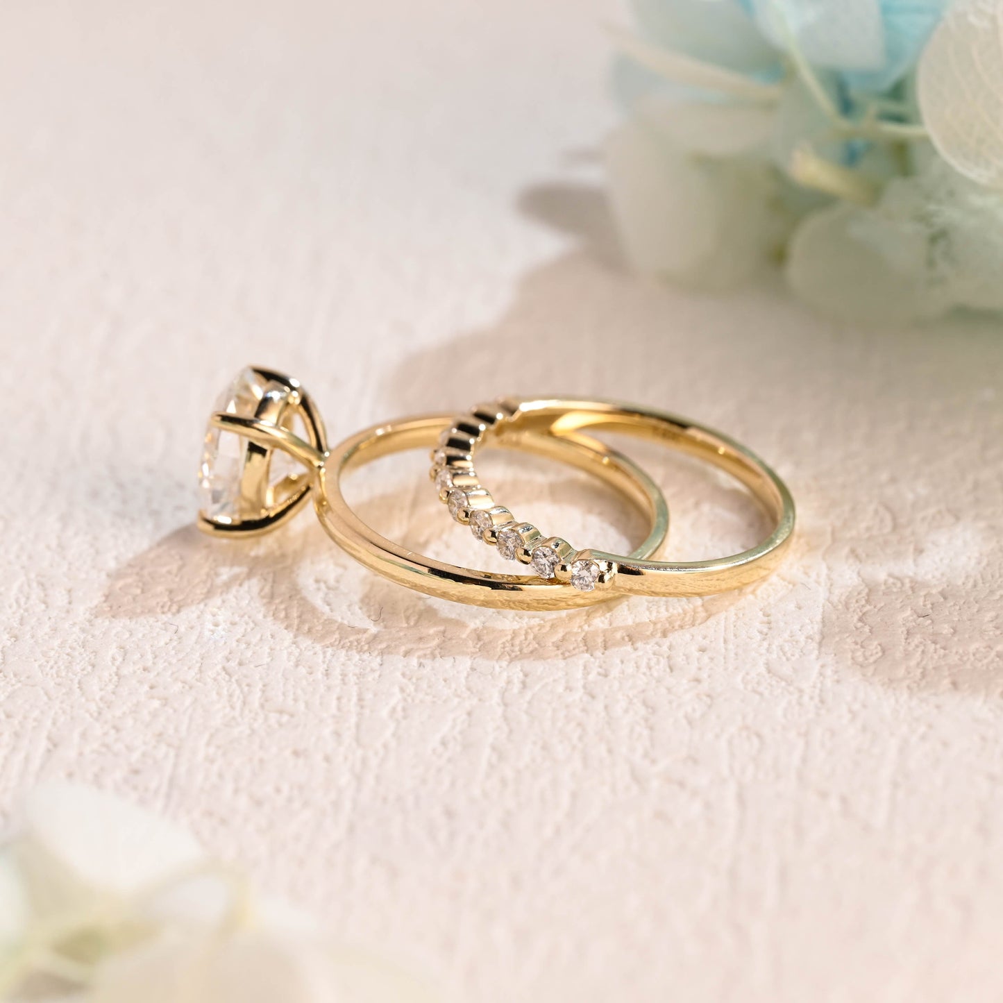 CausYou oval cut bridal set Solid Gold Oval Cut Moissanite Engagement Ring and Wedding Ring Set, Bridal Ring Set, Gift for Woman, Wife