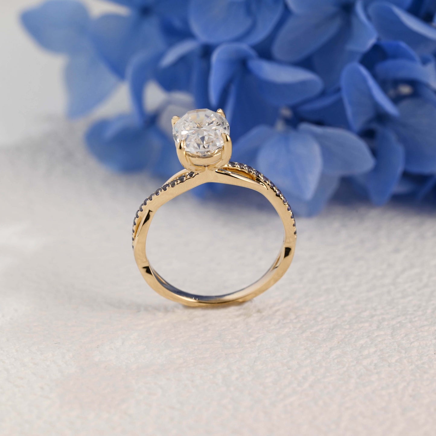 CausYou oval cut moissanite engagement ring Solid Gold Frame Twist Amethyst Shank Oval Moissanite Engagement Ring