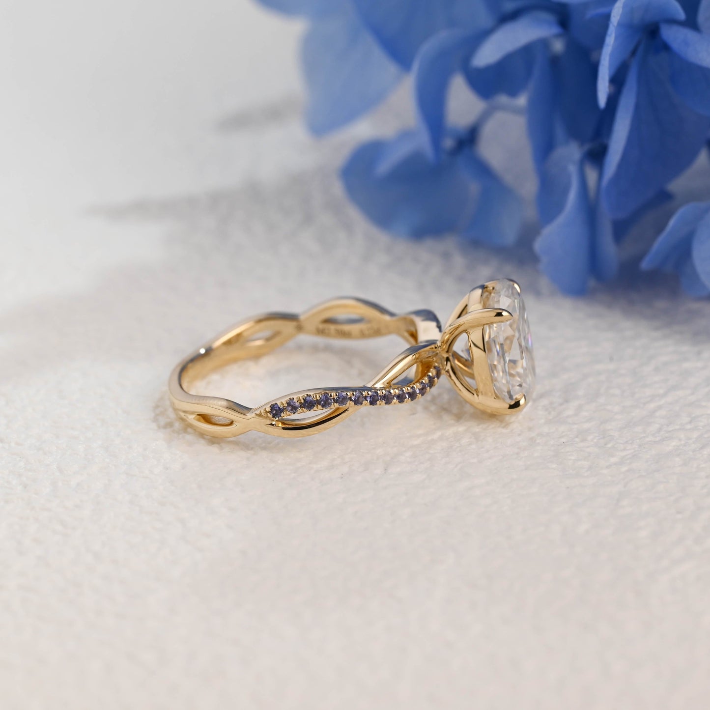 CausYou oval cut moissanite engagement ring Solid Gold Frame Twist Amethyst Shank Oval Moissanite Engagement Ring