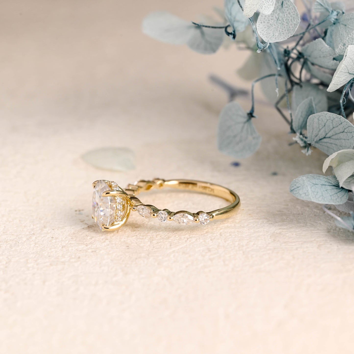 CausYou oval cut moissanite engagement ring Solid Gold Oval Cut Moissanite Engagement Ring