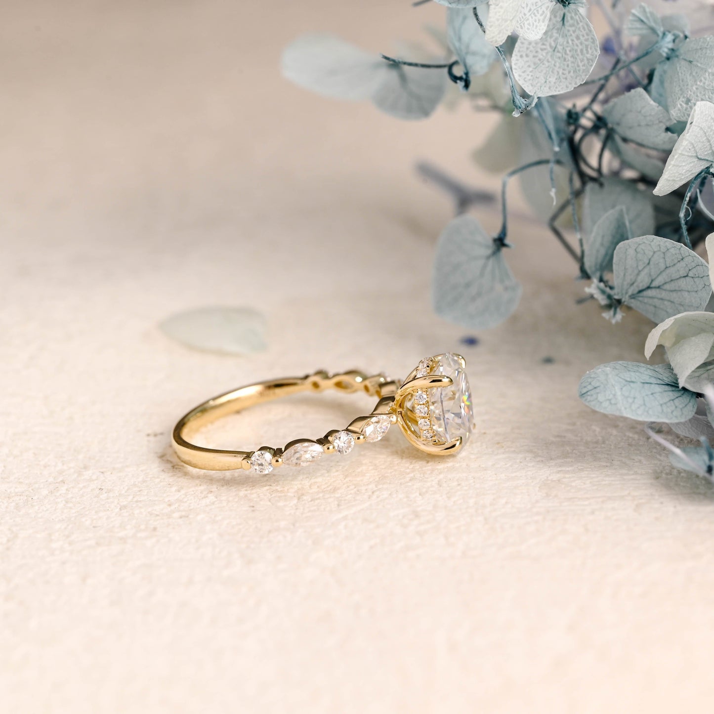 CausYou oval cut moissanite engagement ring Solid Gold Oval Cut Moissanite Engagement Ring