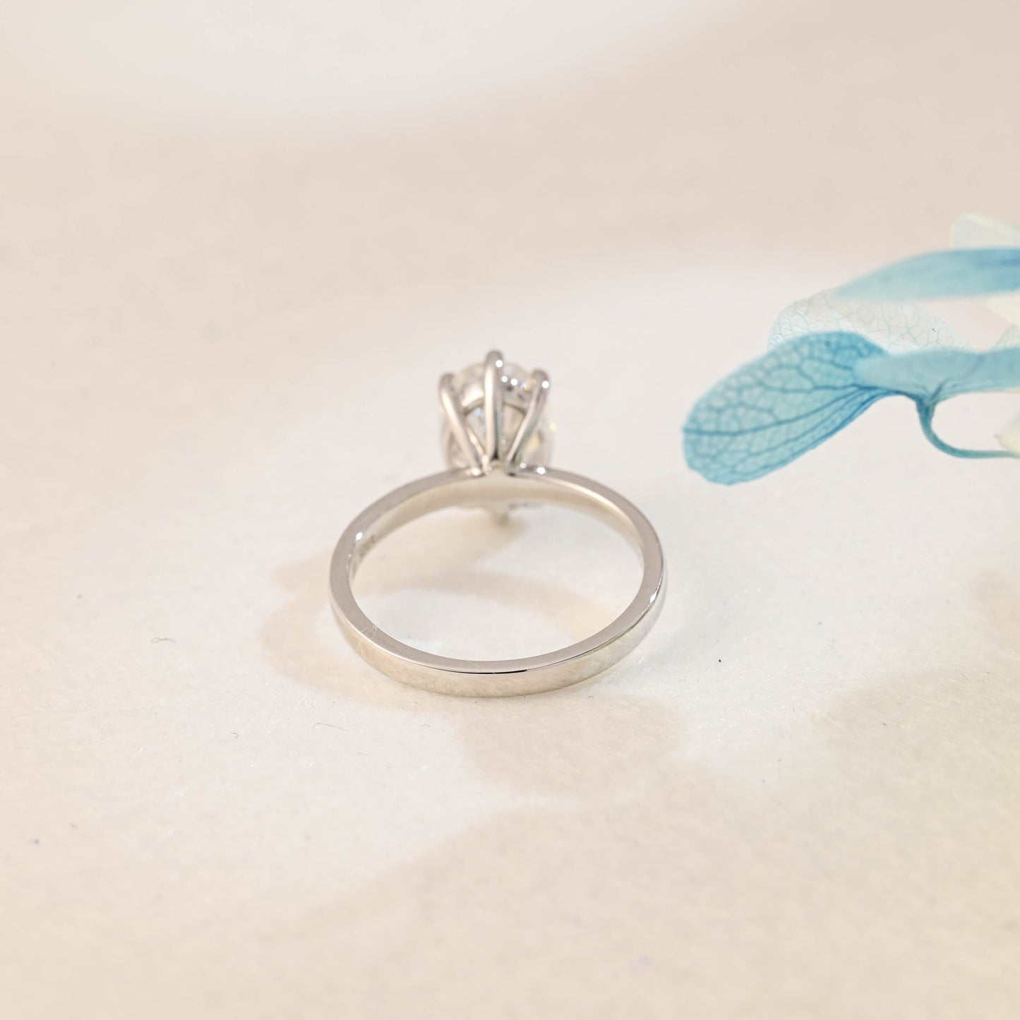 CausYou oval cut moissanite engagement ring Solid Gold Solitaire Oval Cut Moissanite Engagement Ring