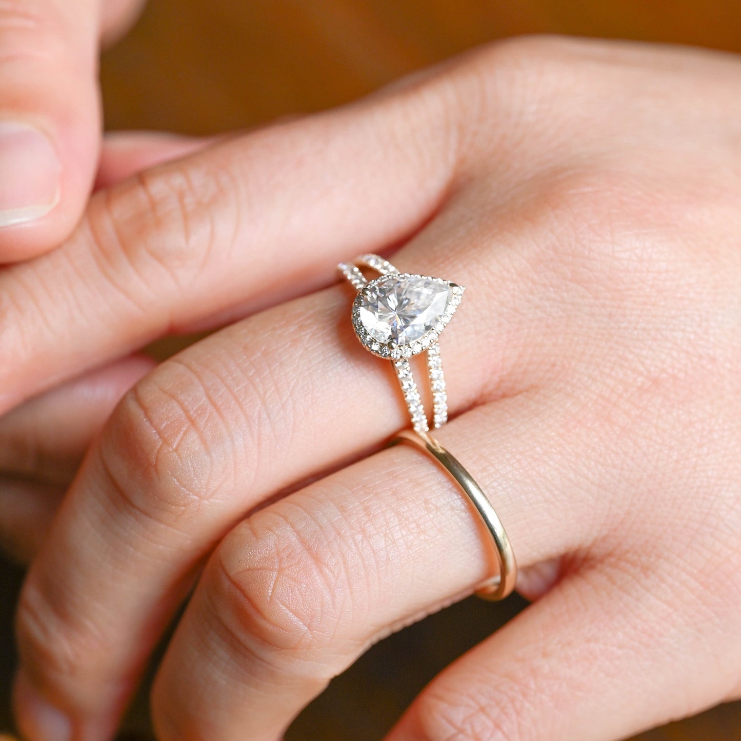 CausYou pear cut bridal set Solid Gold Pear Cut Moissanite Engagement Ring and Wedding Ring Set