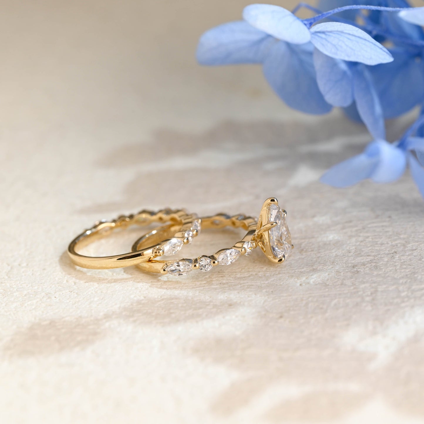 CausYou pear cut bridal set Solid Gold Pear Cut Moissanite Engagement Ring and Wedding Ring Set