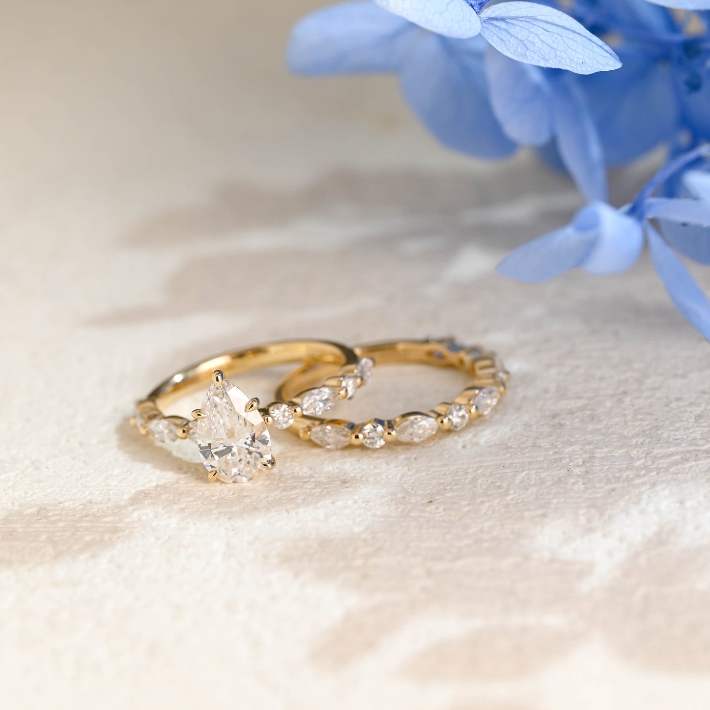 CausYou pear cut bridal set Solid Gold Pear Cut Moissanite Engagement Ring and Wedding Ring Set