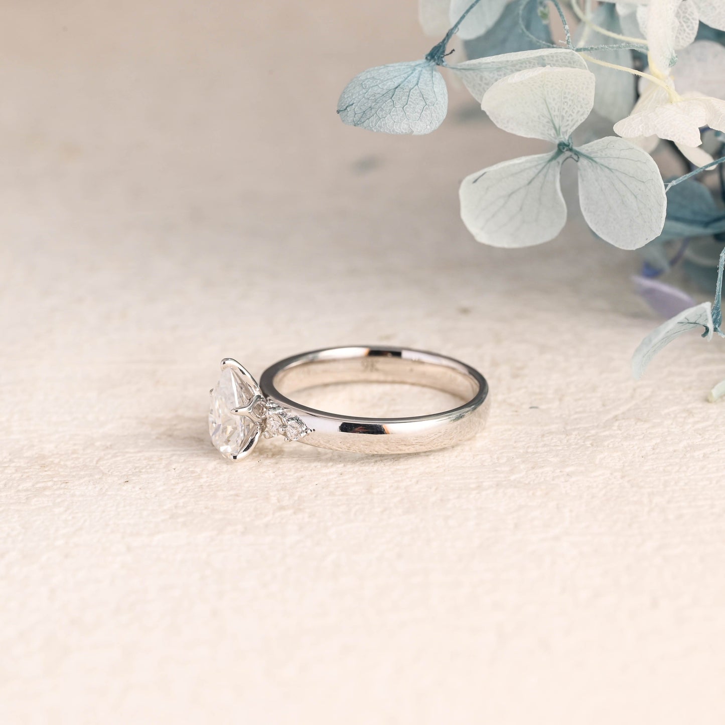 CausYou pear cut moissanite engagement ring Solid Gold Pear Cut Moissanite Engagement Ring