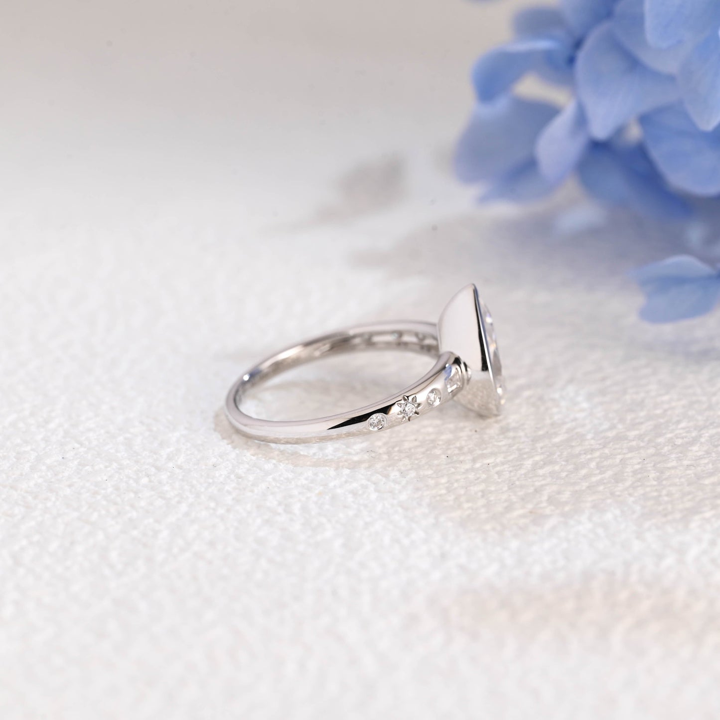 CausYou pear cut moissanite engagement ring Solid Gold Unique Bezel Pear Cut Moissanite Engagement Ring