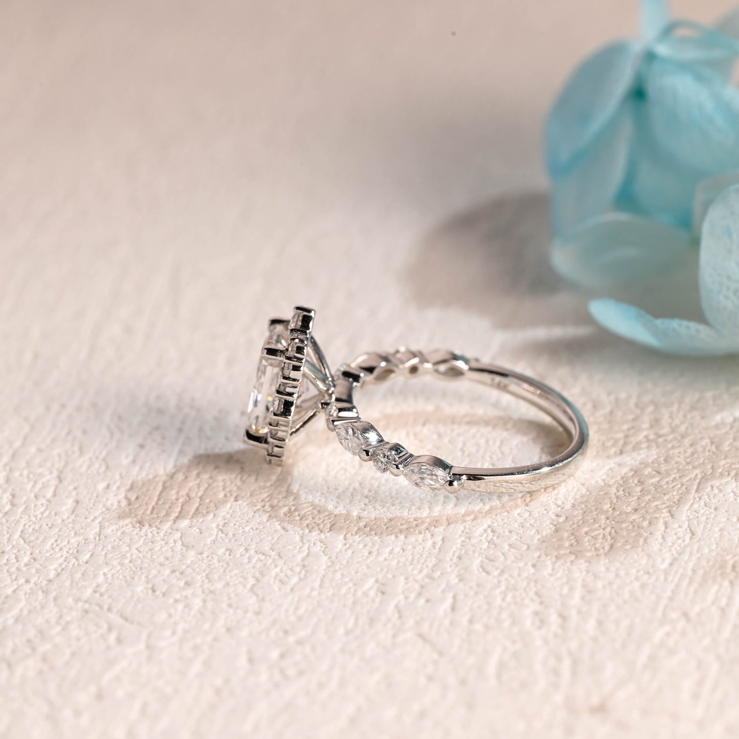 CausYou Radiant Cut Moissanite Engagement Ring Radiant Cut Moissanite Engagement Ring with Halo, Vintage Promise Ring, Proposal Ring, Gift for Women Wife