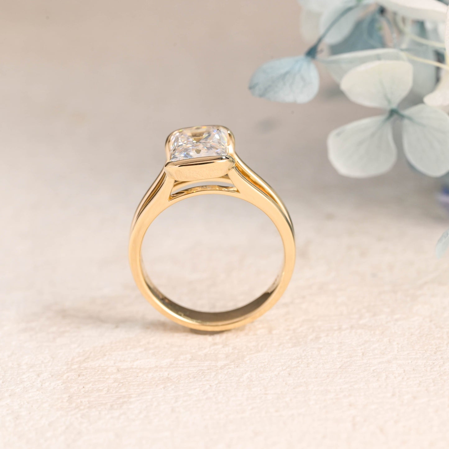 CausYou Radiant Cut Moissanite Engagement Ring Solid Gold Radiant Cut Moissanite Engagement Ring