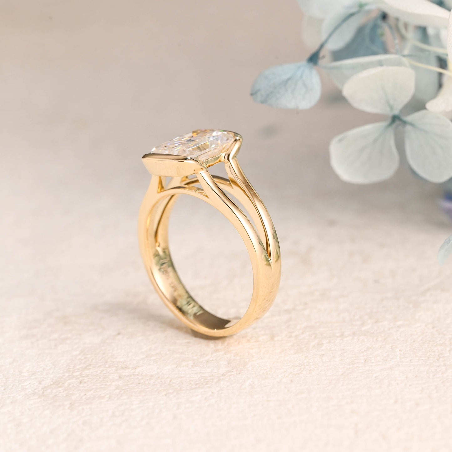 CausYou Radiant Cut Moissanite Engagement Ring Solid Gold Radiant Cut Moissanite Engagement Ring