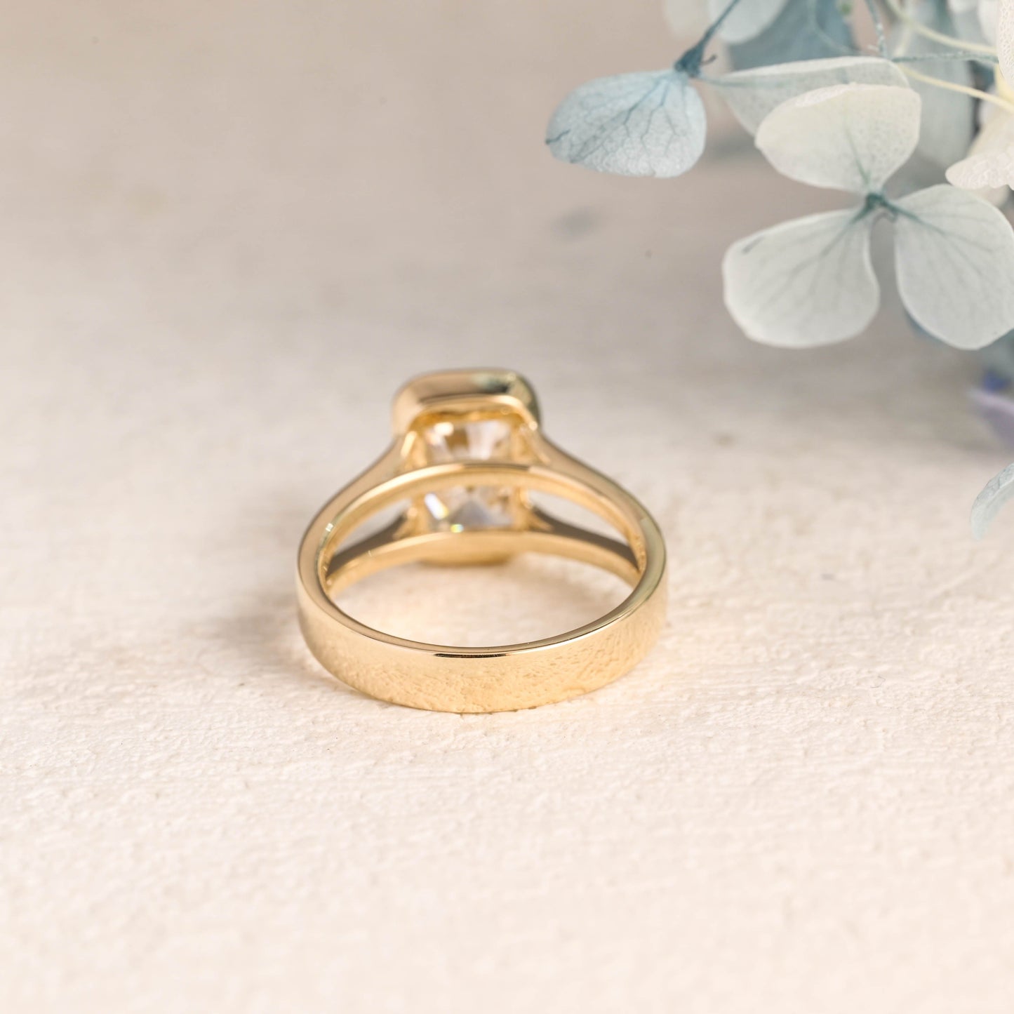 CausYou Radiant Cut Moissanite Engagement Ring Solid Gold Radiant Cut Moissanite Engagement Ring