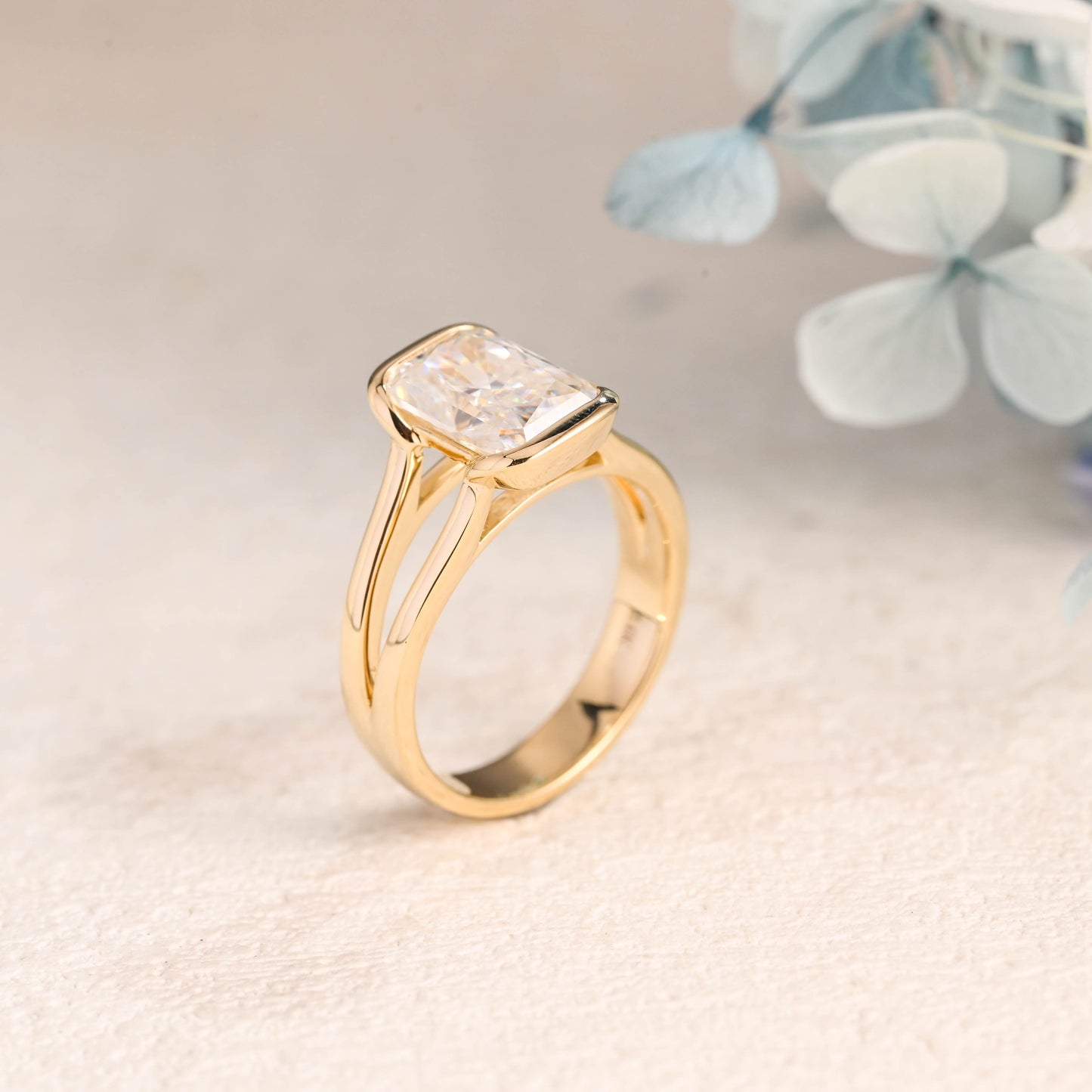 CausYou Radiant Cut Moissanite Engagement Ring Solid Gold Radiant Cut Moissanite Engagement Ring