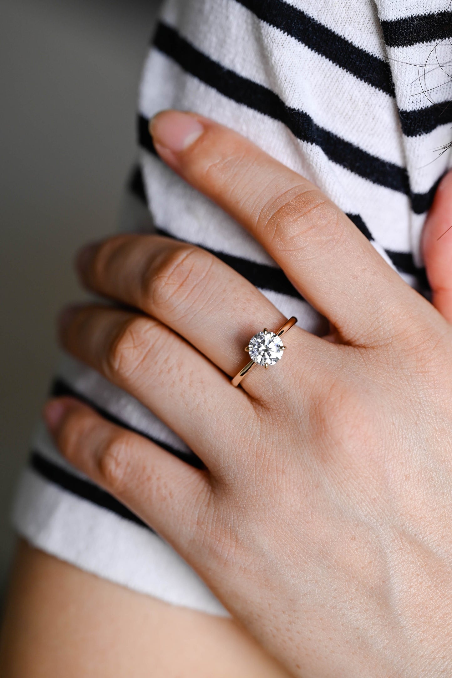 CausYou round cut diamond engagement ring Solid Gold D/VS1 Cathedral Setting Hidden Halo Round Cut Lab Grown Diamond Engagement Ring