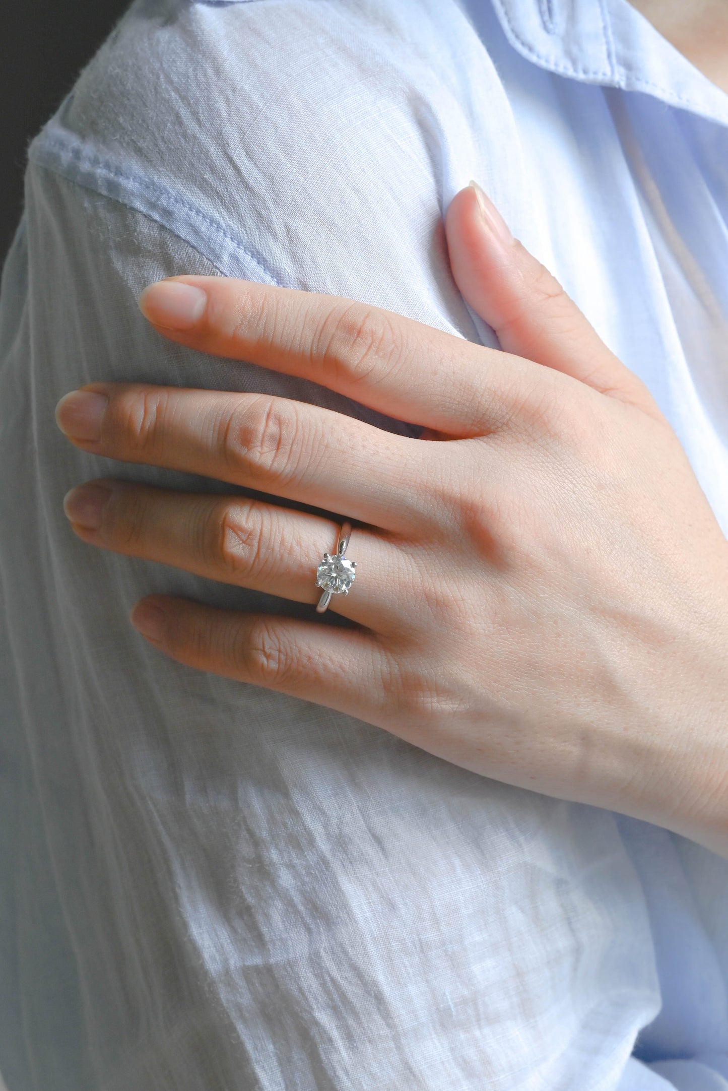 CausYou round cut diamond engagement ring Solid Gold D/VS1 Cathedral Setting Round Cut Lab Grown Diamond Engagement Ring