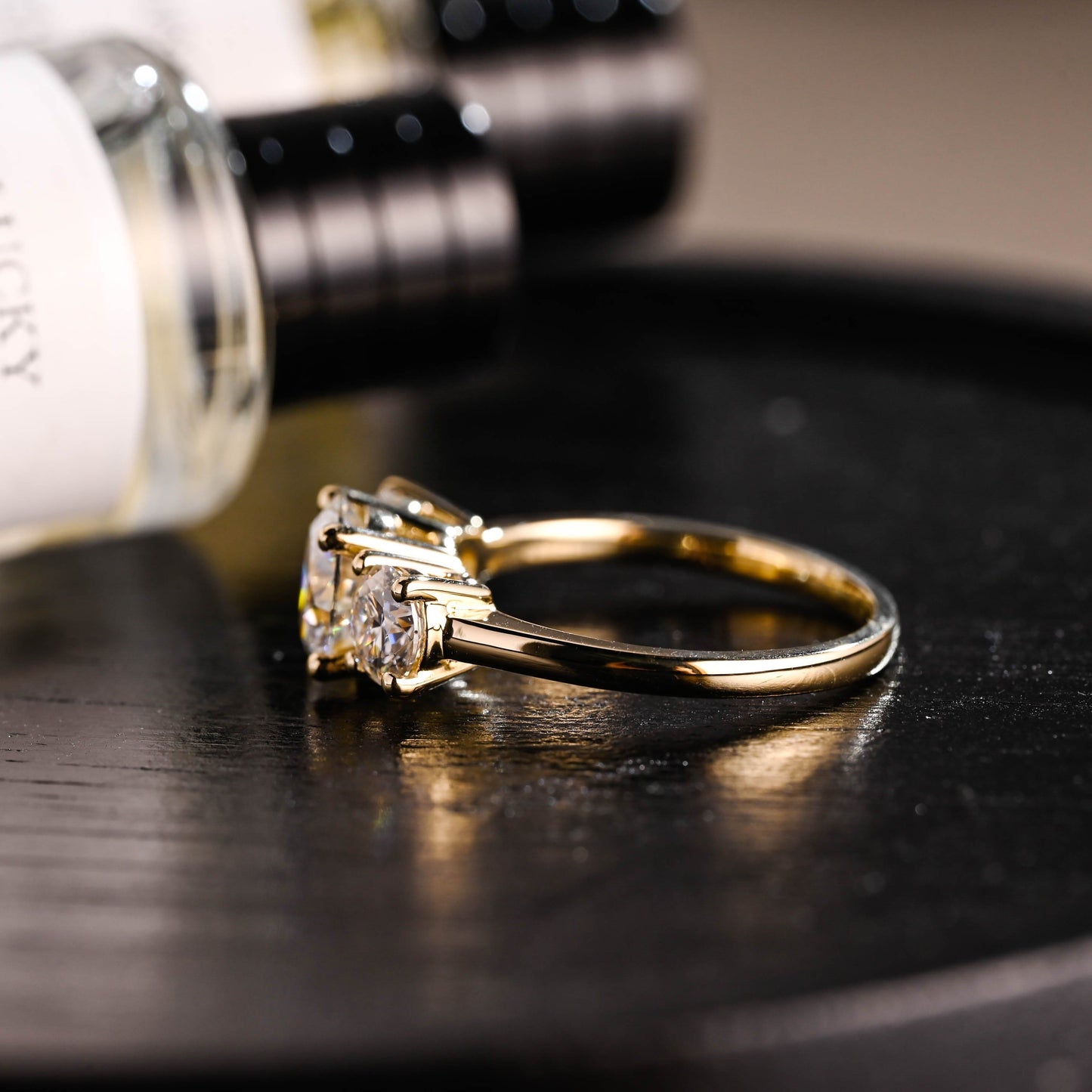 CausYou round cut diamond engagement ring Solid Gold D/VS1 Cathedral Setting Three Stone Round Cut Lab Grown Diamond Engagement Ring