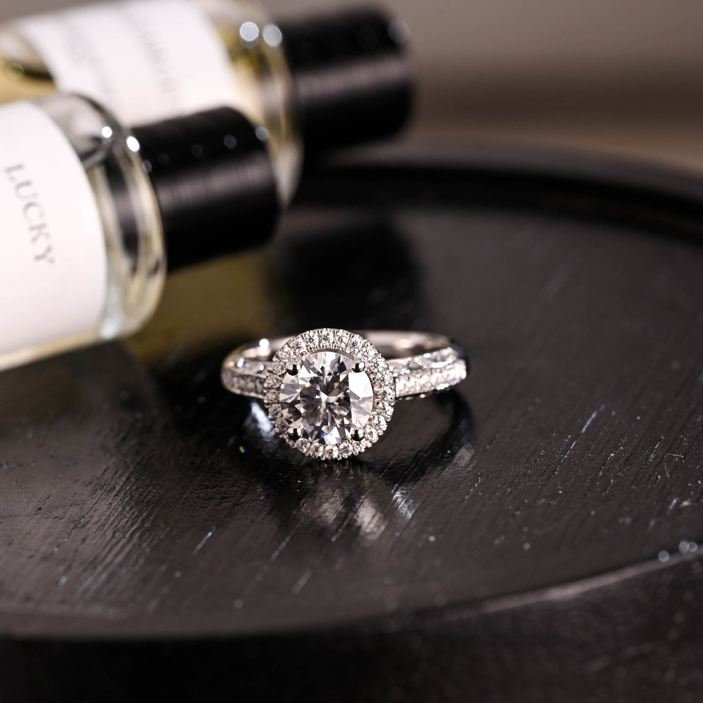 CausYou round cut diamond engagement ring Solid Gold D/VS1 Halo Round Cut Lab Grown Diamond Engagement Ring