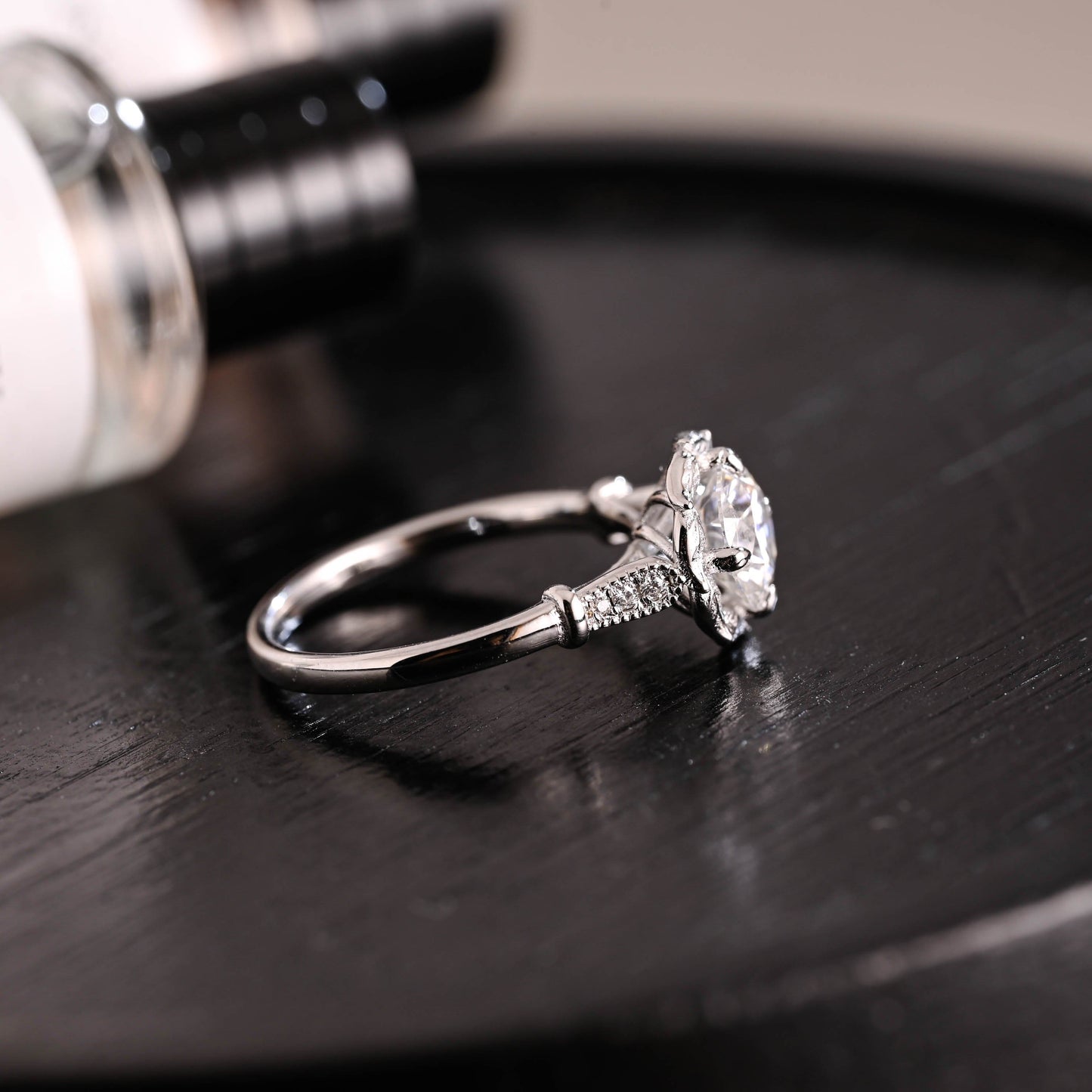 CausYou round cut diamond engagement ring Solid Gold D/VS1 Nature Inspired Leafy Round Cut Lab Grown Diamond Engagement Ring