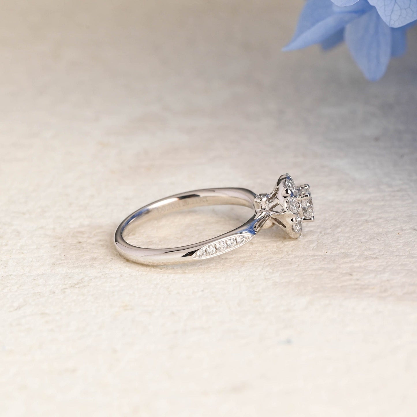 CausYou round cut moissanite engagement ring Solid Gold Cluster Round Cut Moissanite Engagement Ring