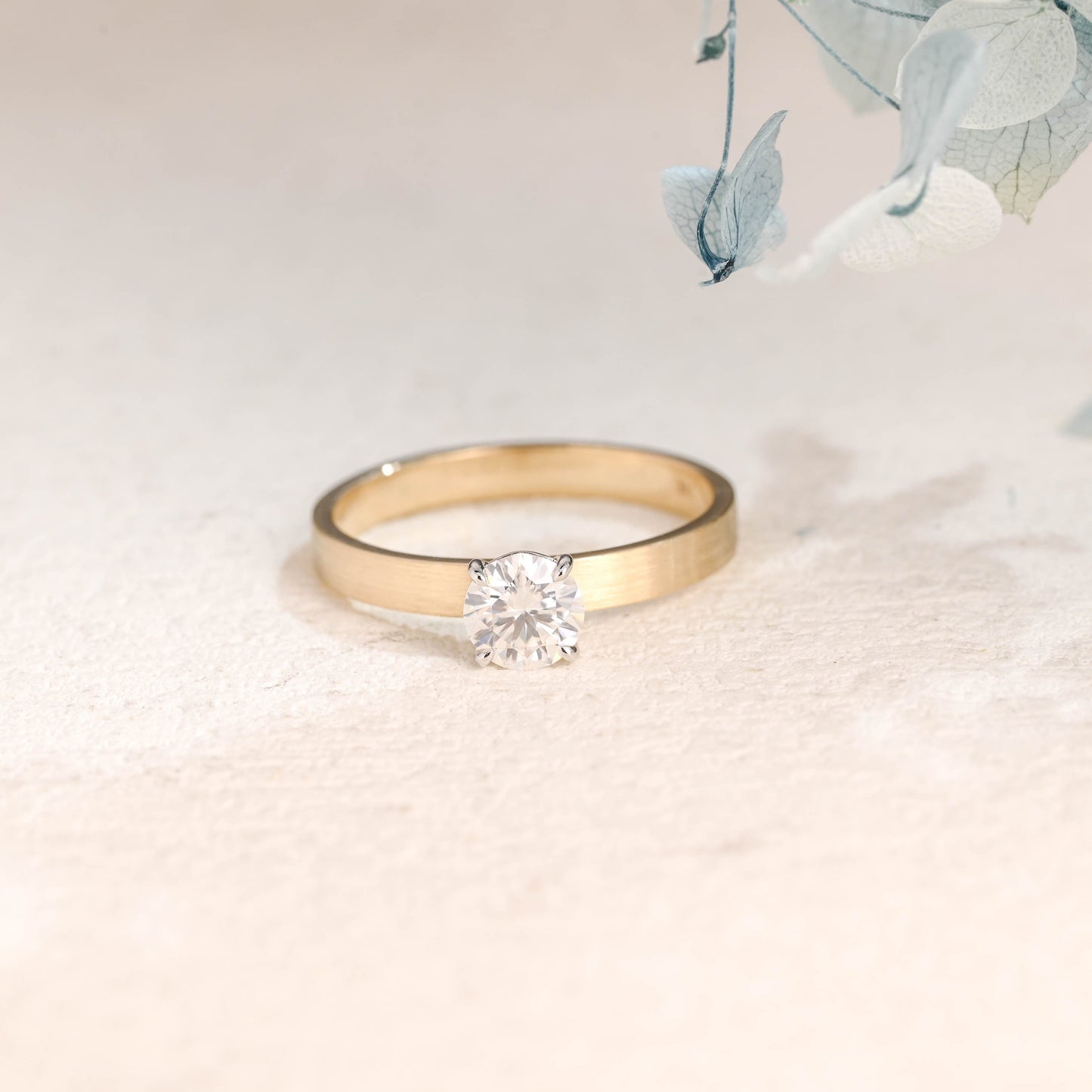 CausYou round cut moissanite engagement ring Solid Gold Round Cut Moissanite Engagement Ring