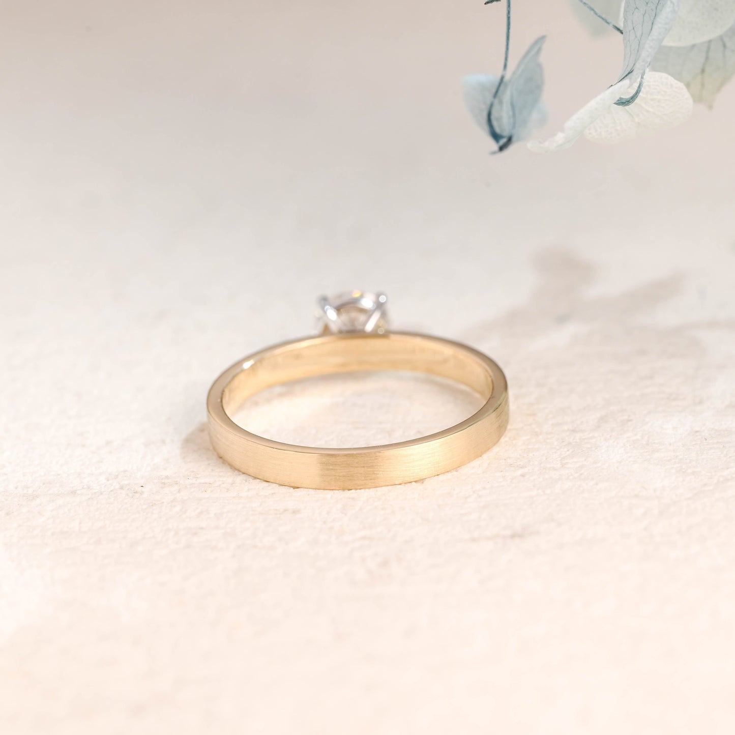 CausYou round cut moissanite engagement ring Solid Gold Round Cut Moissanite Engagement Ring