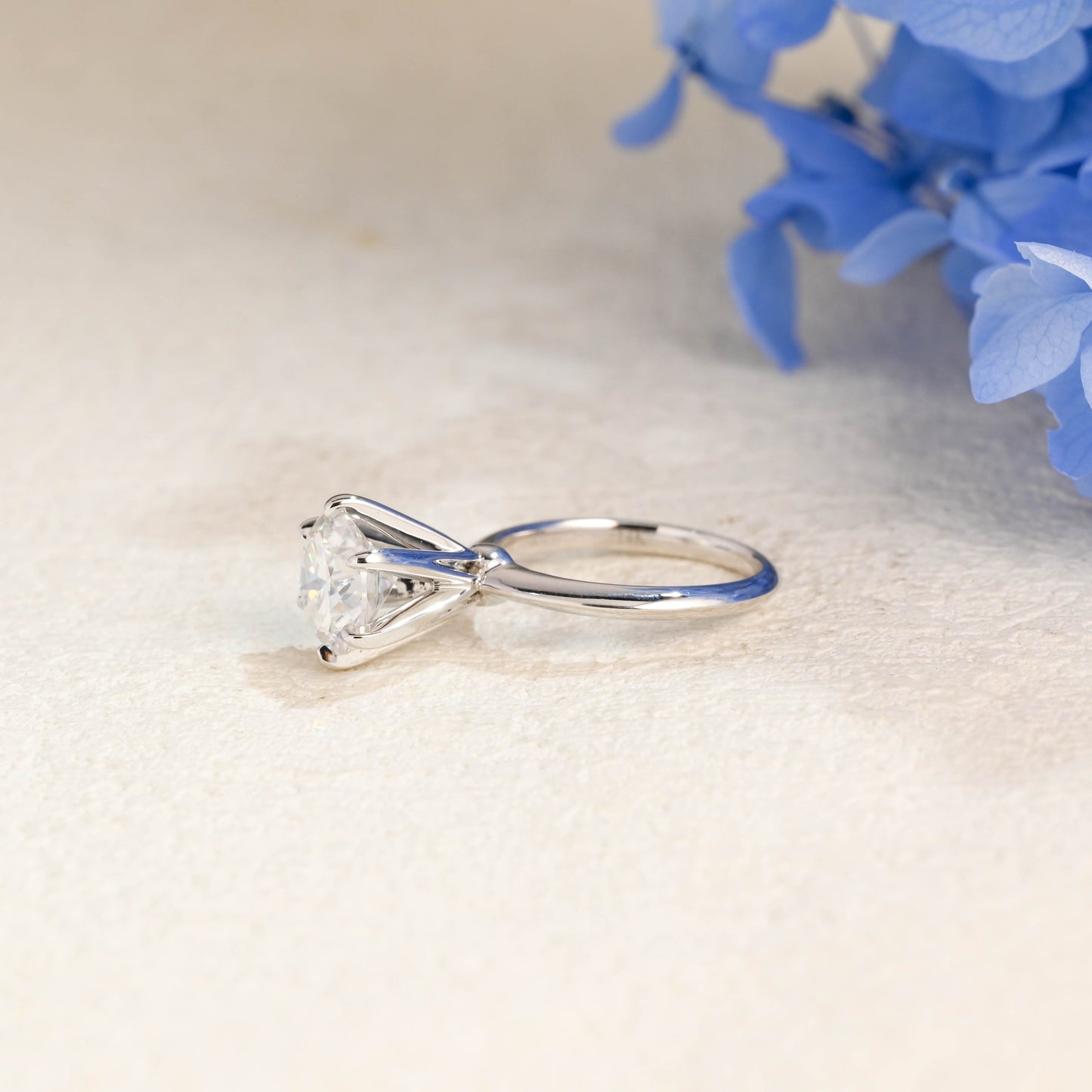 CausYou round cut moissanite engagement ring Solid Gold Solitaire Round Cut Moissanite Engagement Ring Knife Edge