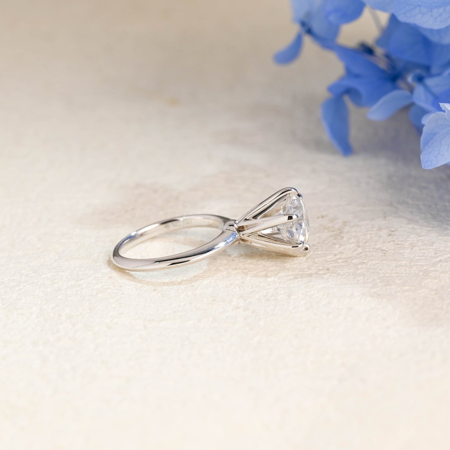 CausYou round cut moissanite engagement ring Solid Gold Solitaire Round Cut Moissanite Engagement Ring Knife Edge