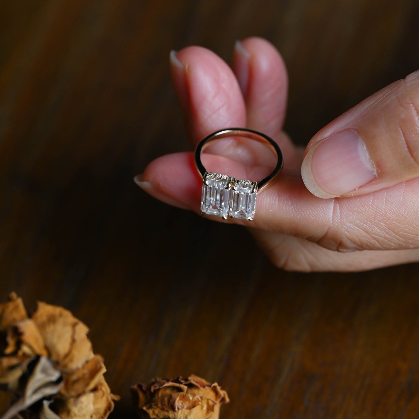 CausYou toi et moi engagement ring Solid Gold Elongated Emerald Cut Moissanite Toi et Moi Ring