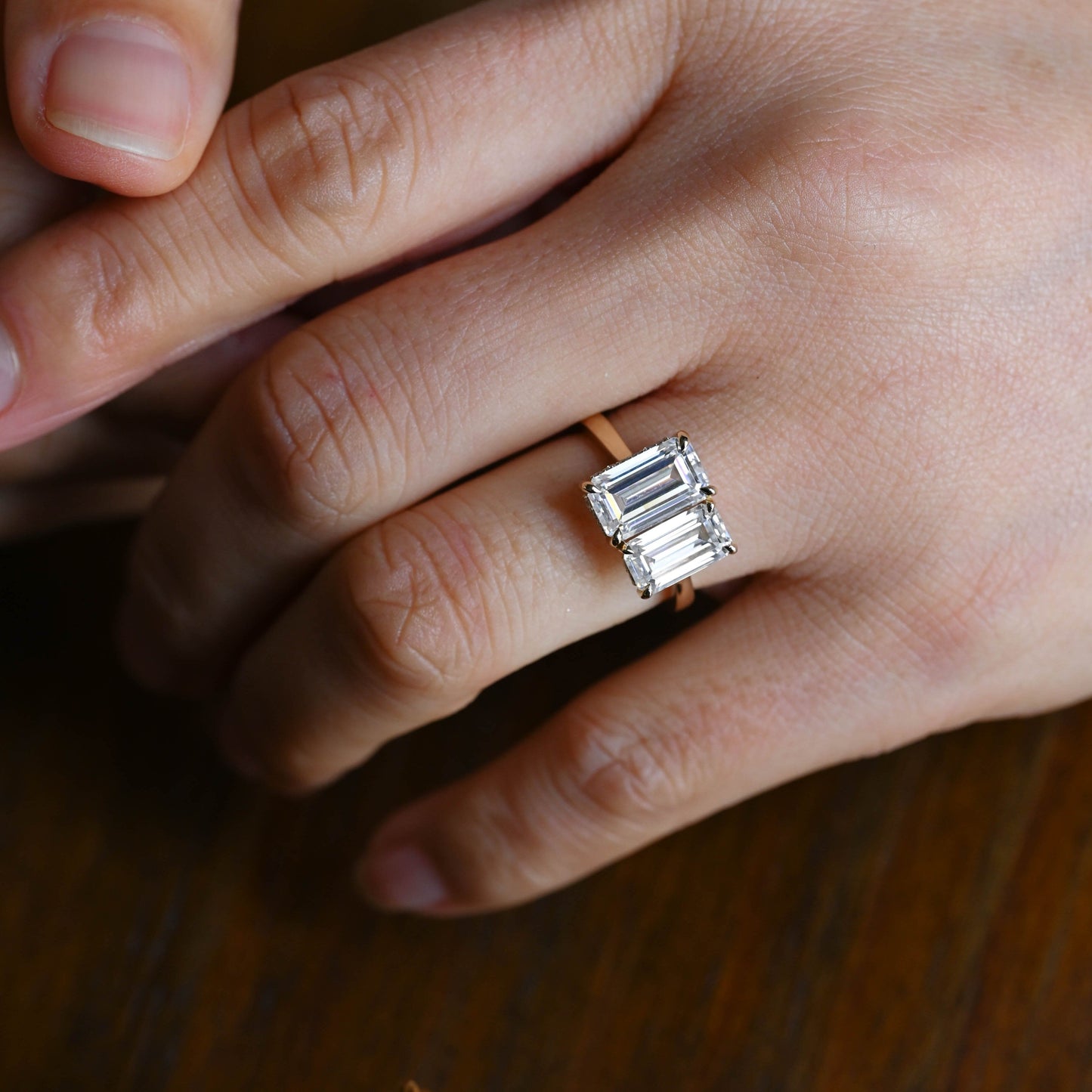 CausYou toi et moi engagement ring Solid Gold Elongated Emerald Cut Moissanite Toi et Moi Ring