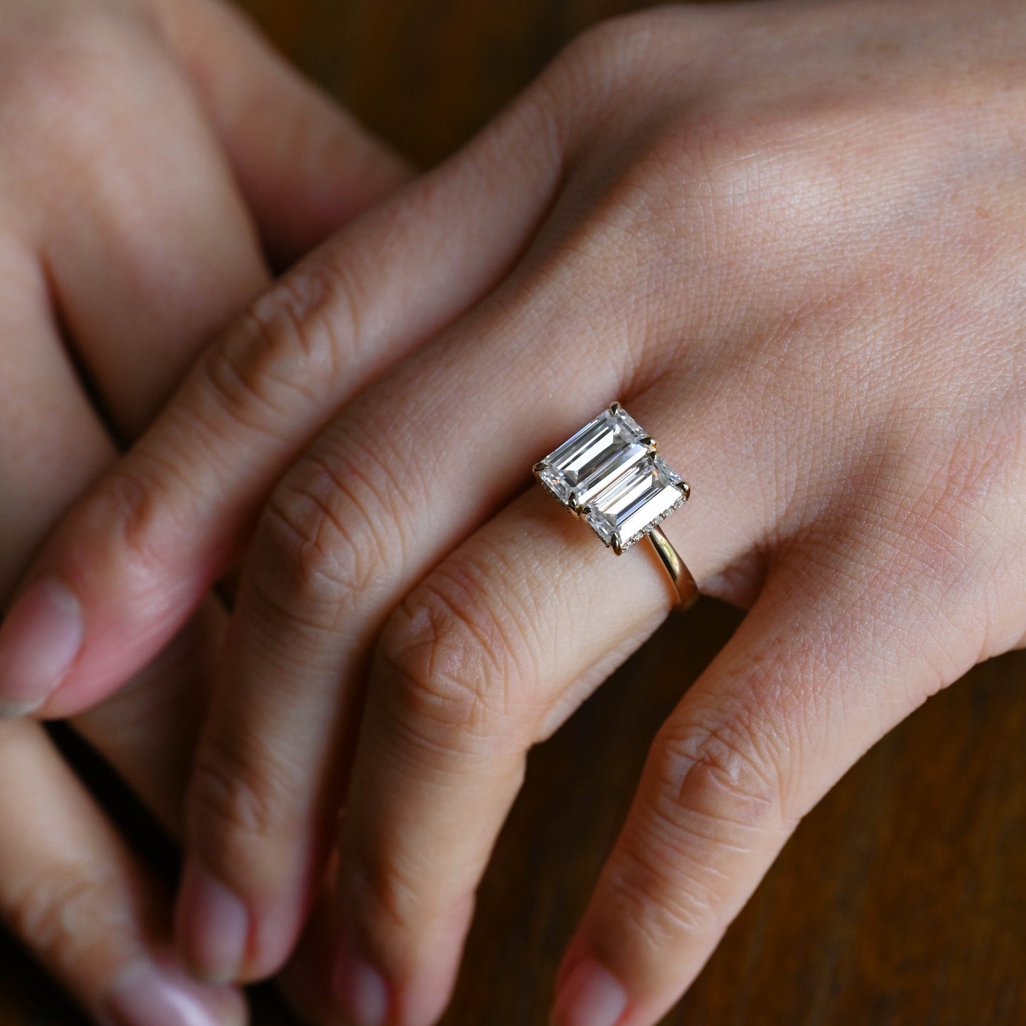 CausYou toi et moi engagement ring Solid Gold Elongated Emerald Cut Moissanite Toi et Moi Ring