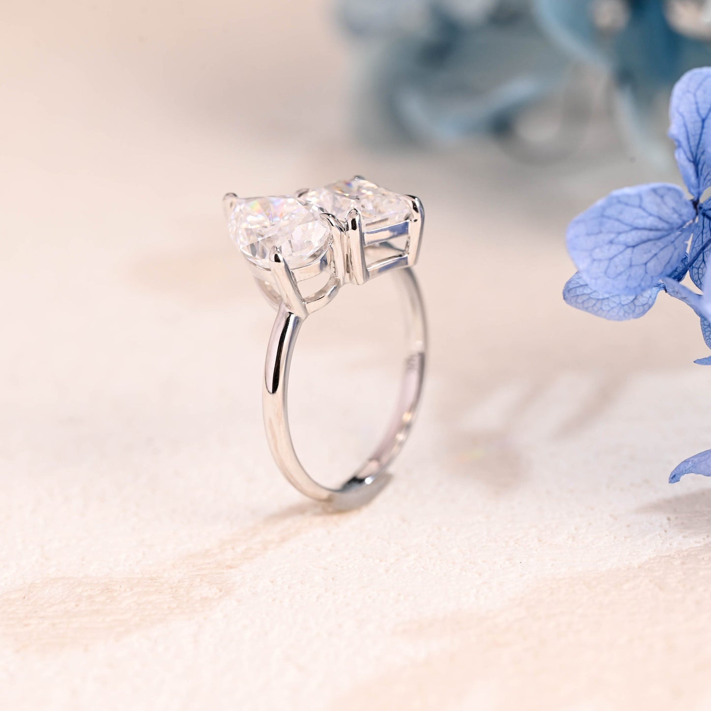 CausYou toi et moi engagement ring Solid Gold Toi Et Moi Radiant & Pear Cut Moissanite Engagement Ring