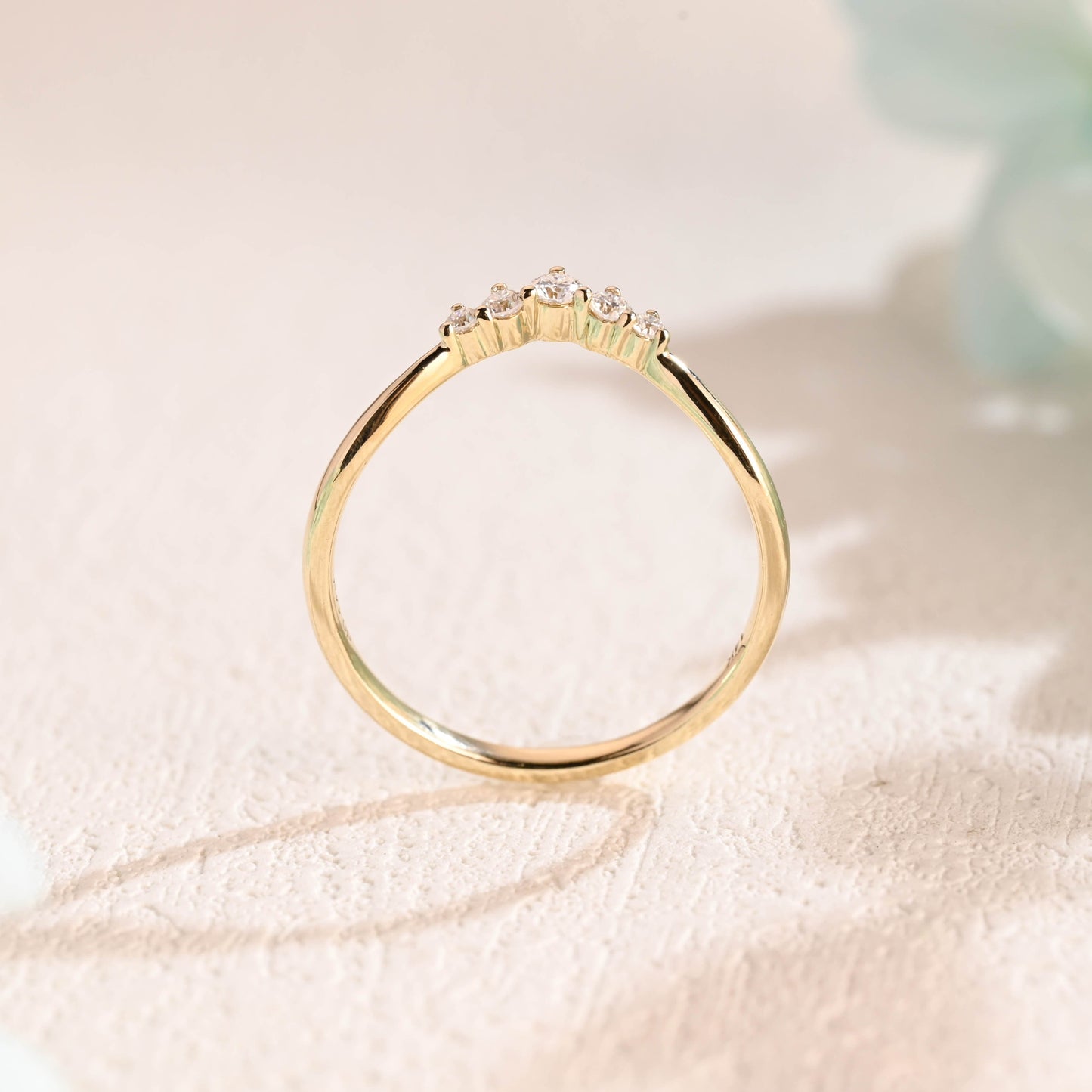 CausYou women's wedding ring Solid Gold Curved Moissanite Wedding Band, V Shaped Stackable Wedding Ring for Woman Wife