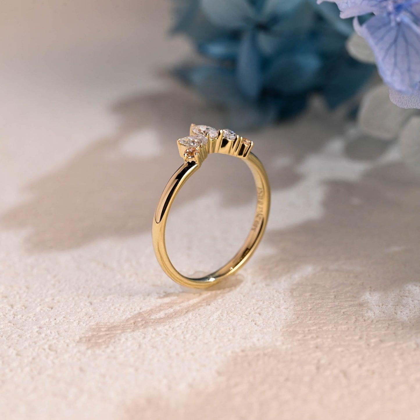 CausYou women's wedding ring Solid Gold Curved Pear Moissanite Wedding Band