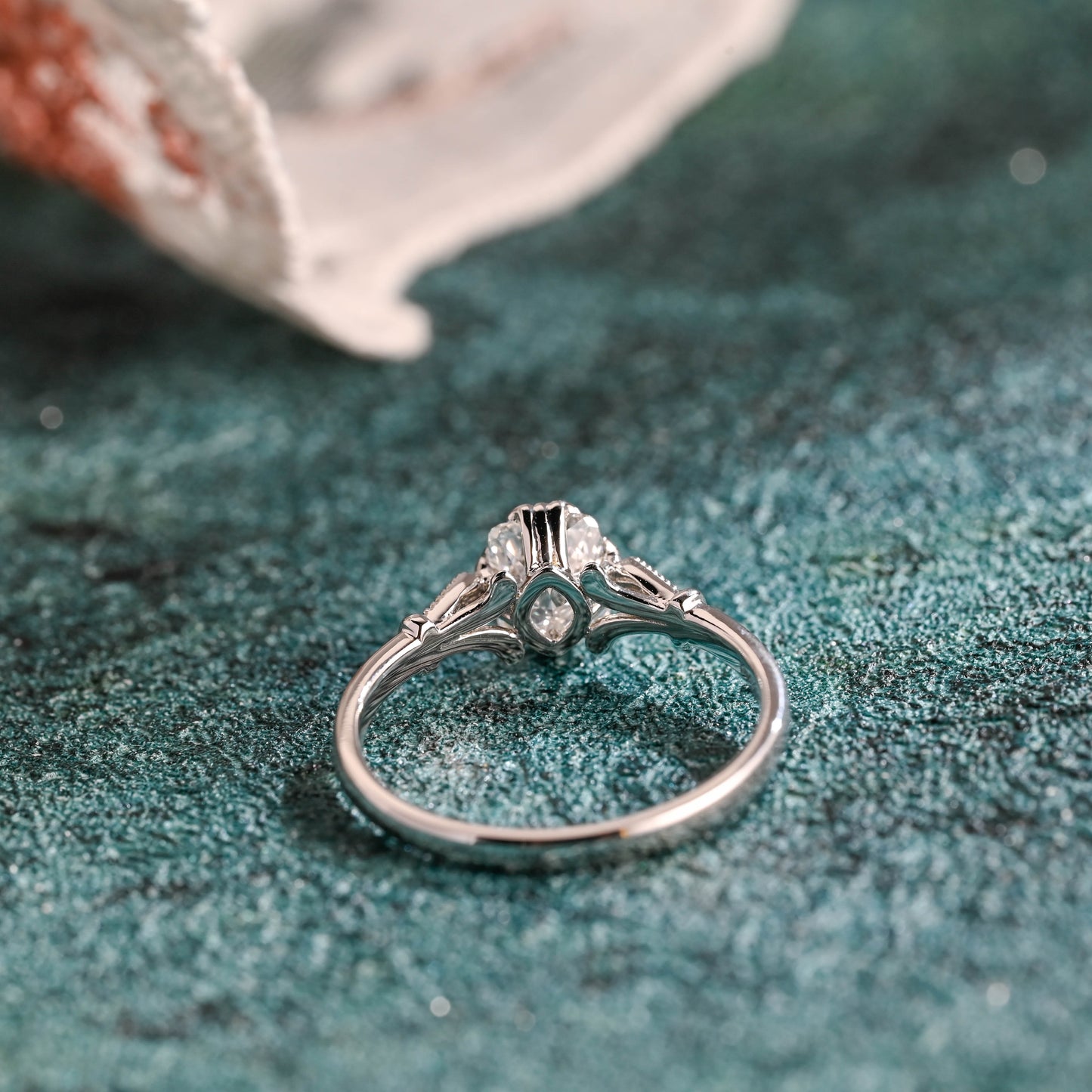 cushion-cut-lab-grown-diamond-engagement-ring-wedding-ring