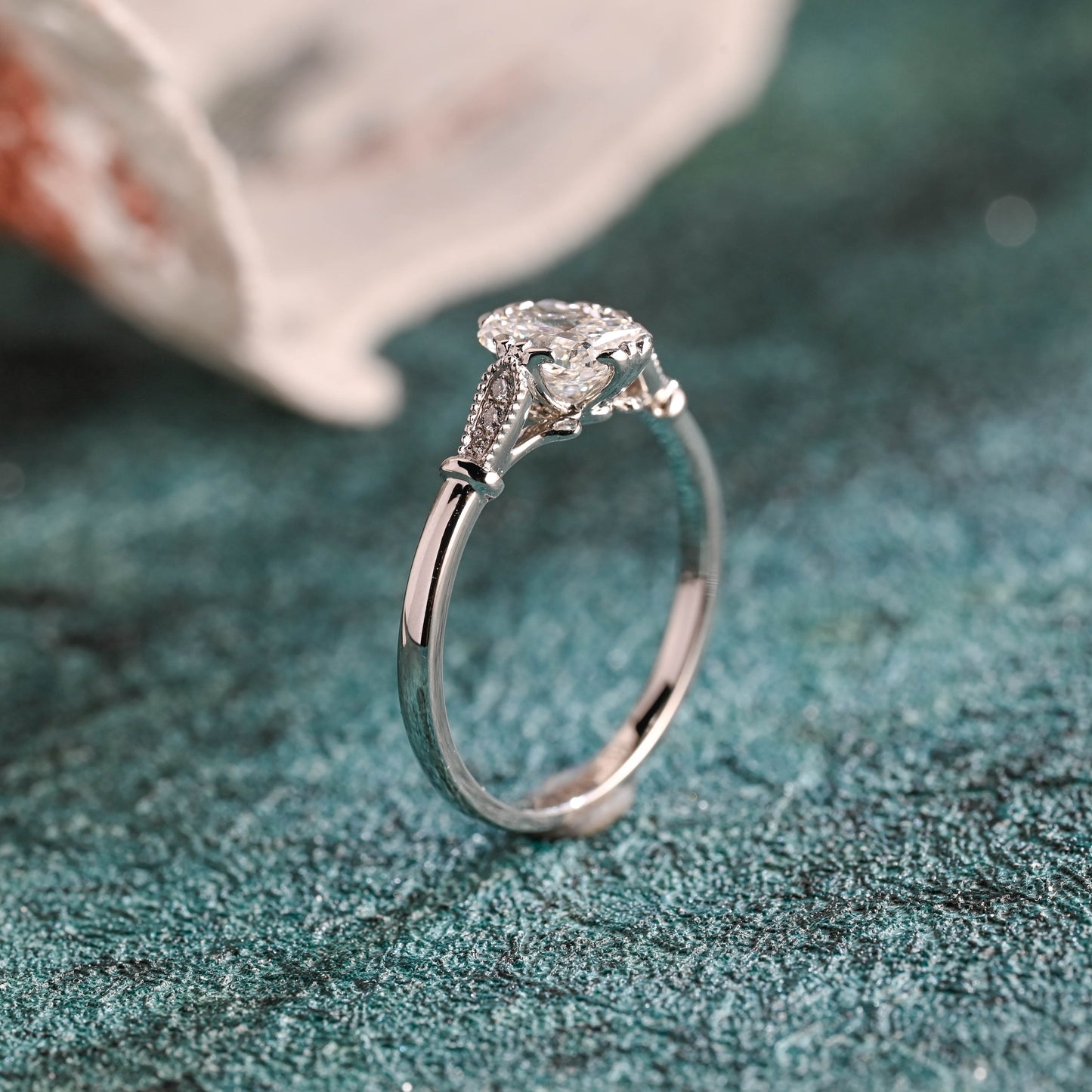 cushion-cut-lab-grown-diamond-engagement-ring-wedding-ring