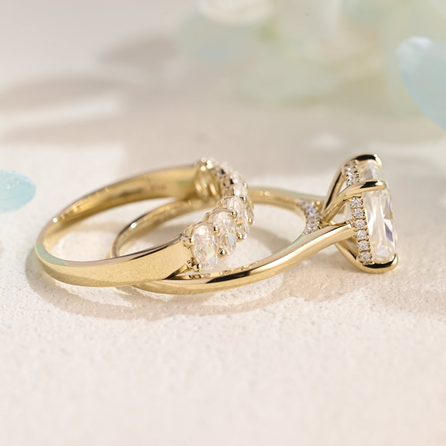 radiant-engagement-ring-set-gift-solid-gold-ring-set