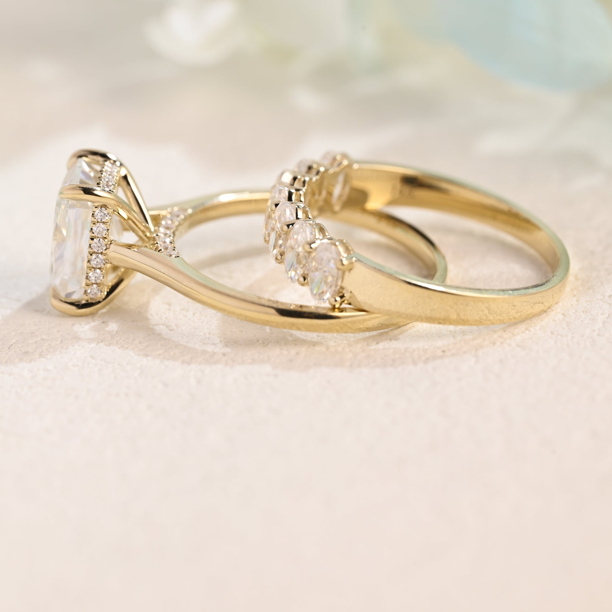 radiant-engagement-ring-set-gift-solid-gold-ring-set