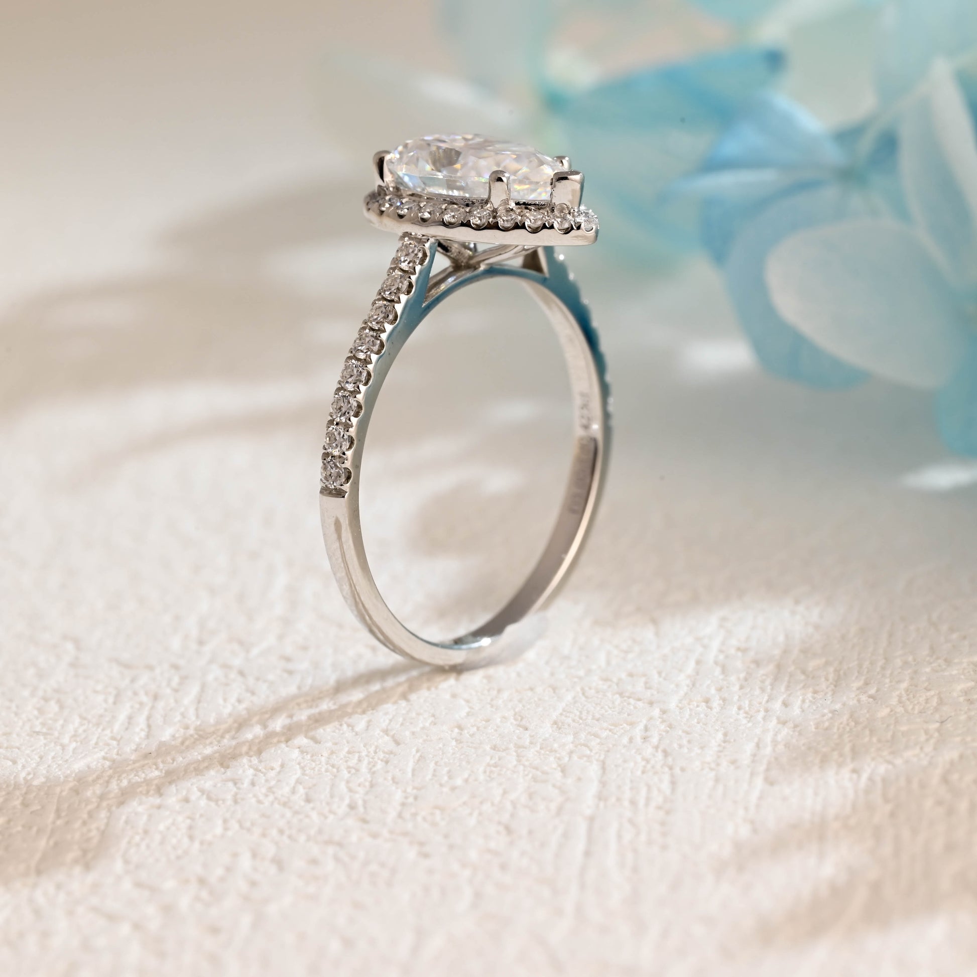 pear-cut-moissanite-ring