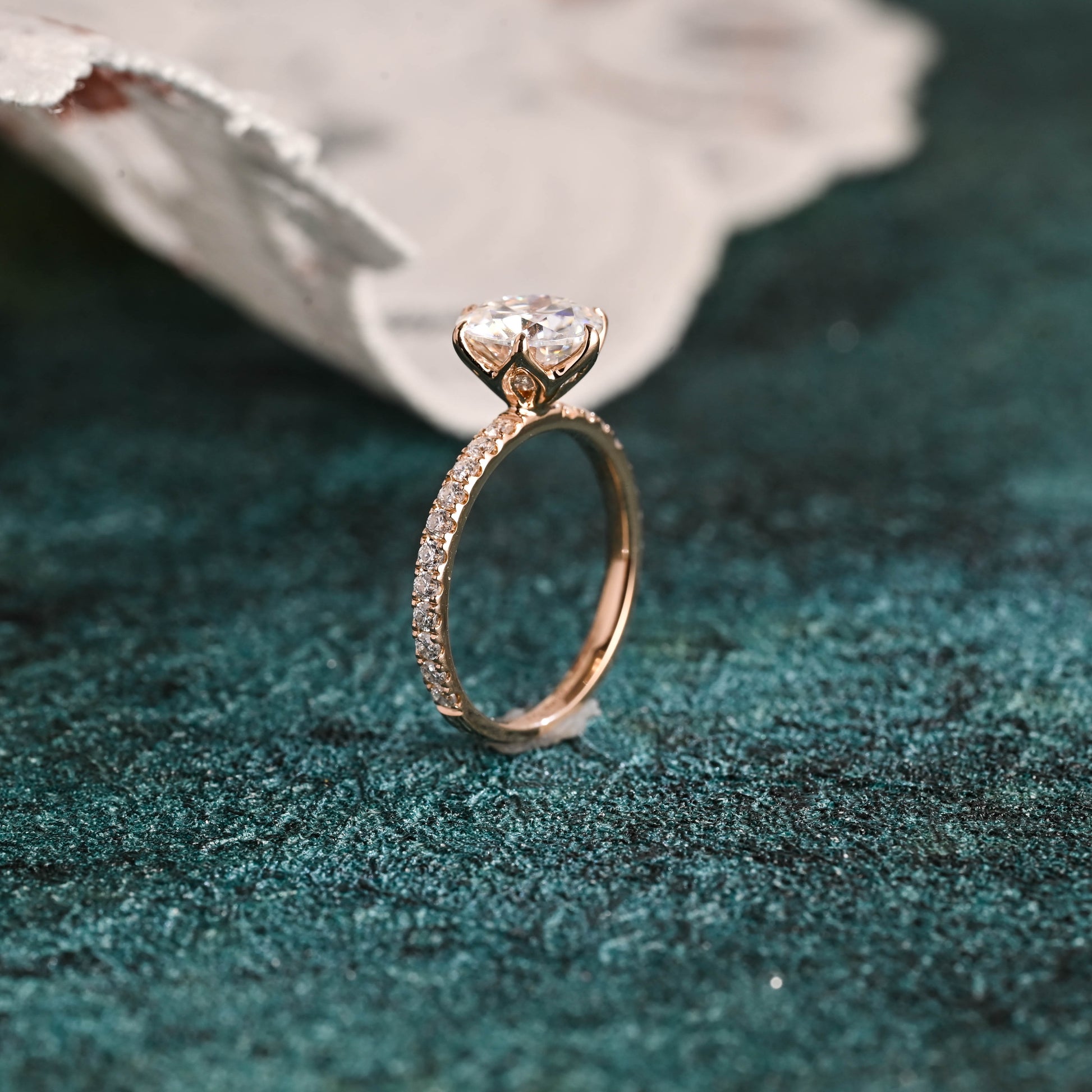 causyou-solid-gold-f-vs1-round-cut-diamond-ring-lab-grown-diamond-engagement-ring