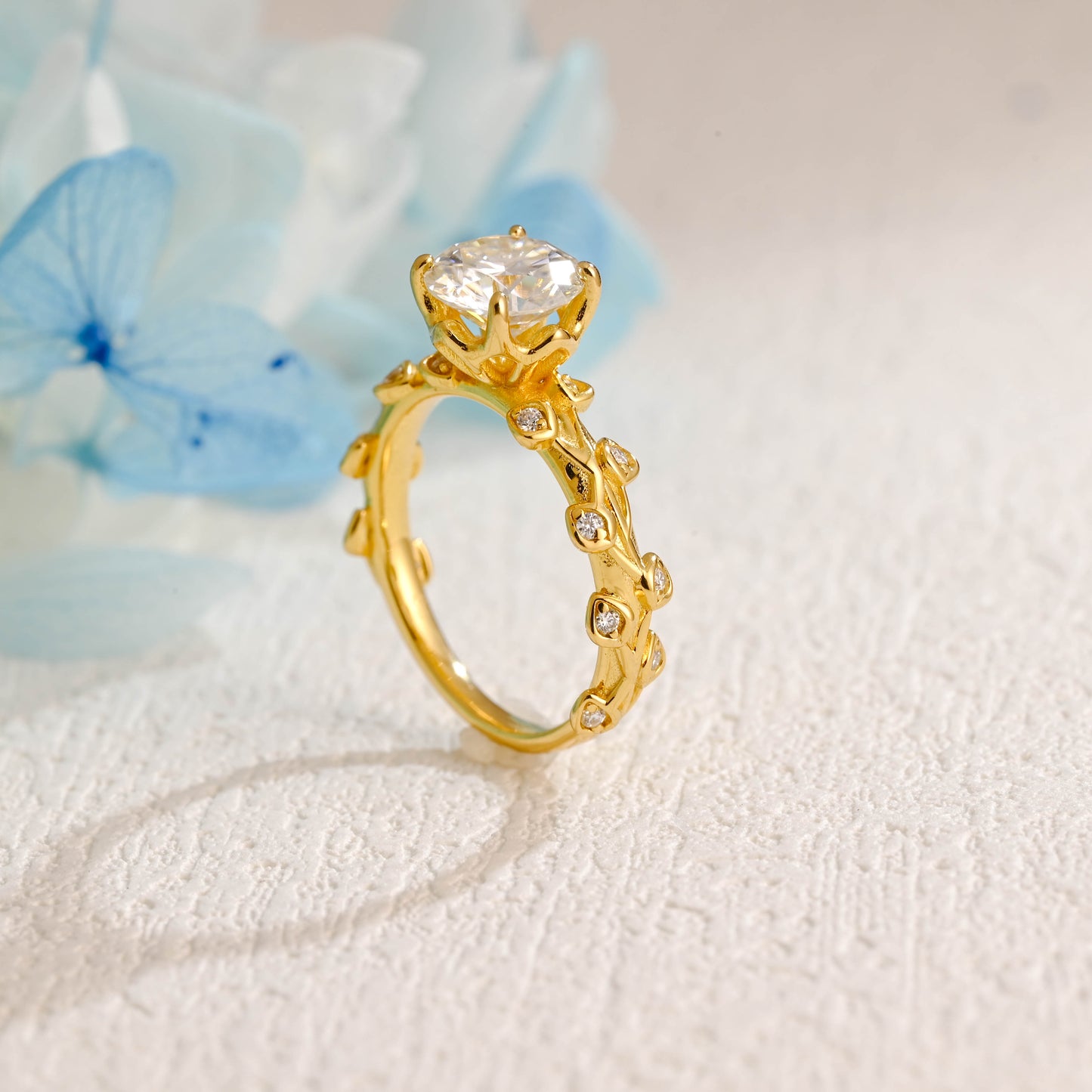 solid-gold-round-cut-moissanite-engagement-ring-wedding-ring-leaf-ring