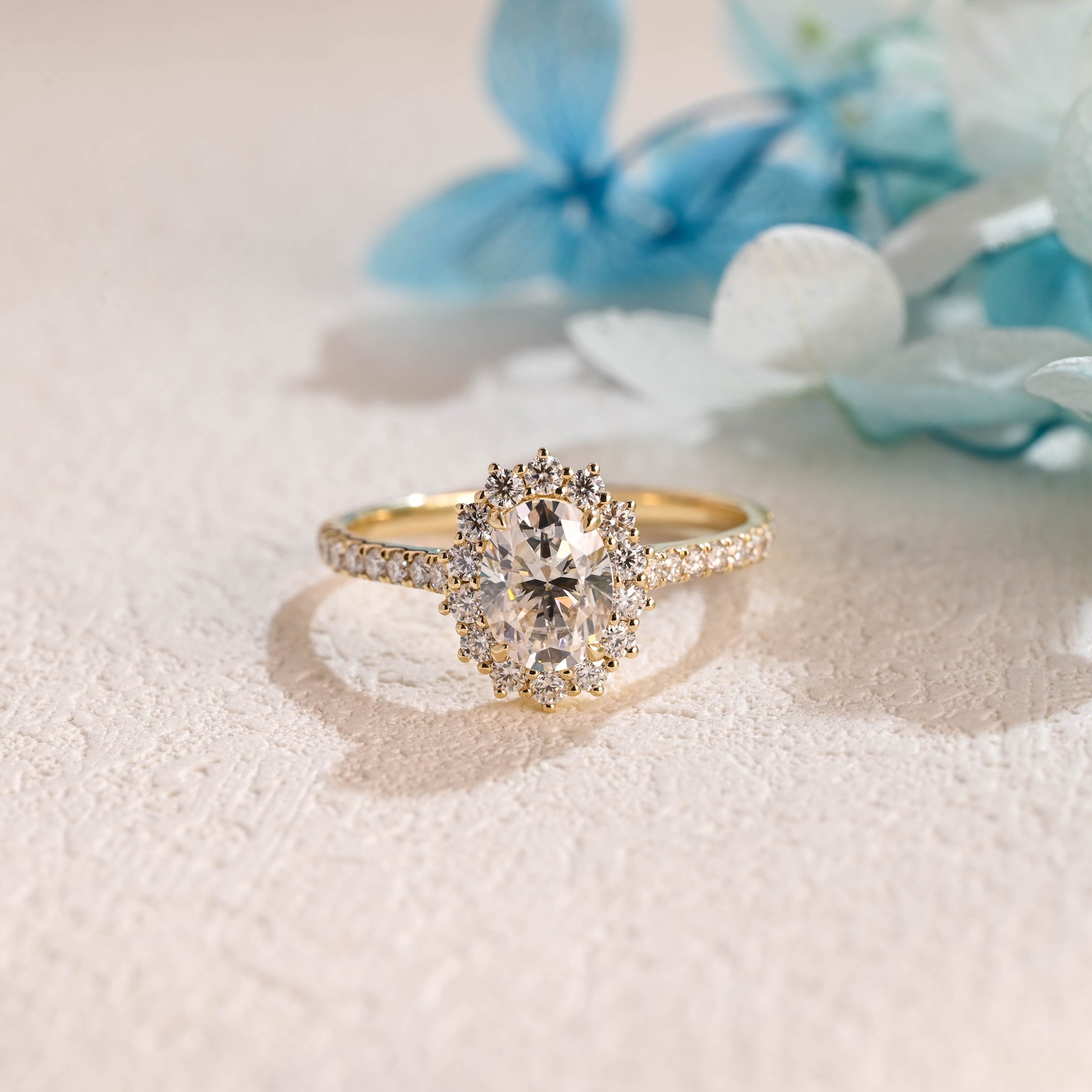 starburst-halo-oval-moissanite-engagement-ring