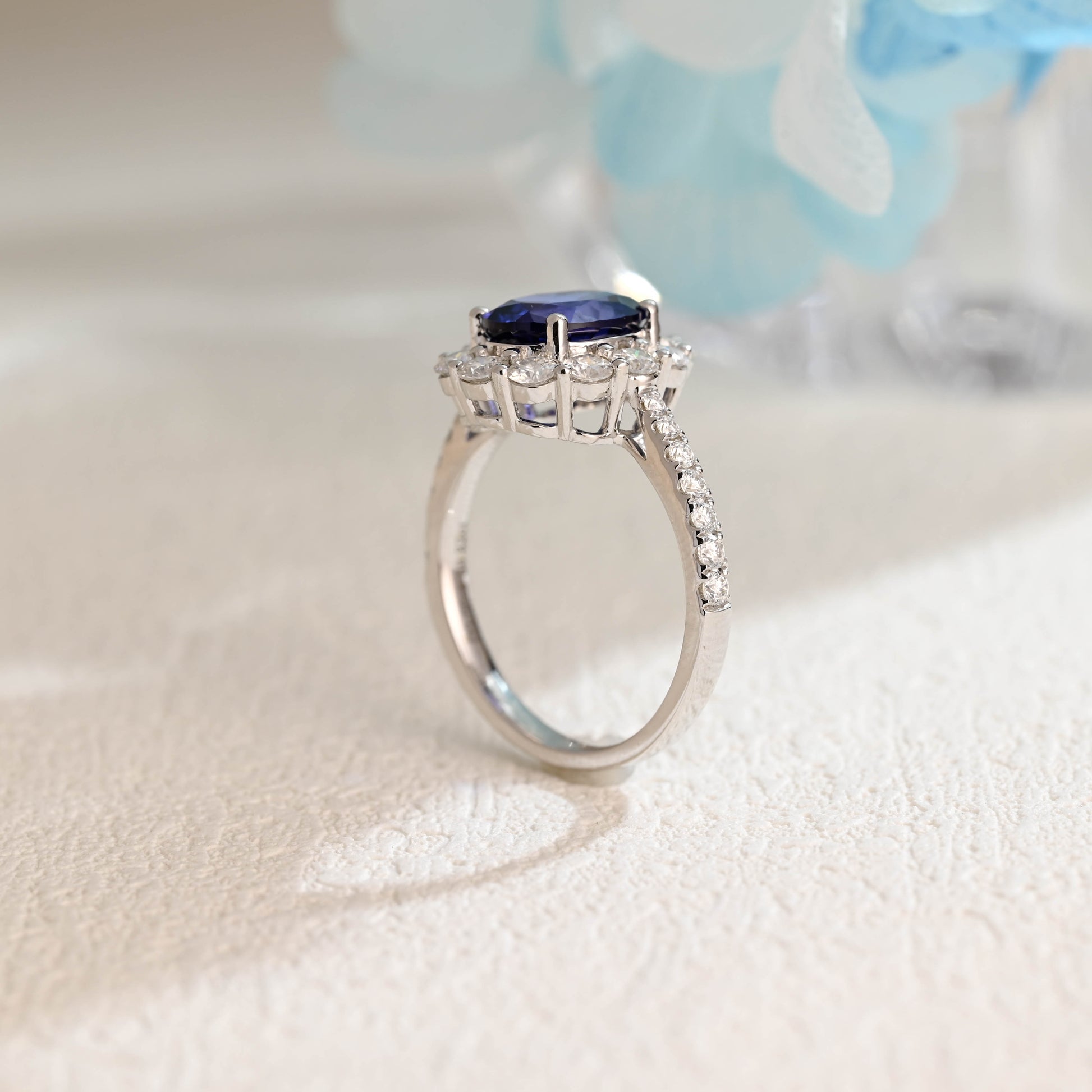 Solid-Gold-Oval-Cut-Lab-Grown-Sapphire-Engagement-Ring-Paved-Halo-Wedding-Ring