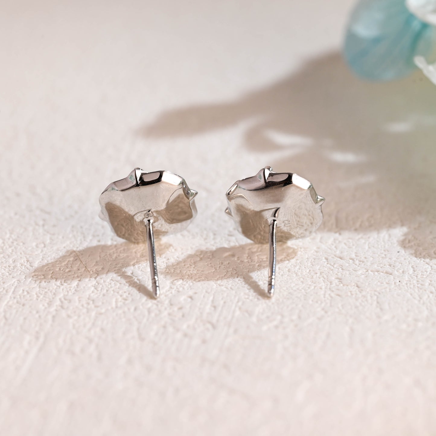 solid-gold-moissanite-earrings-studs