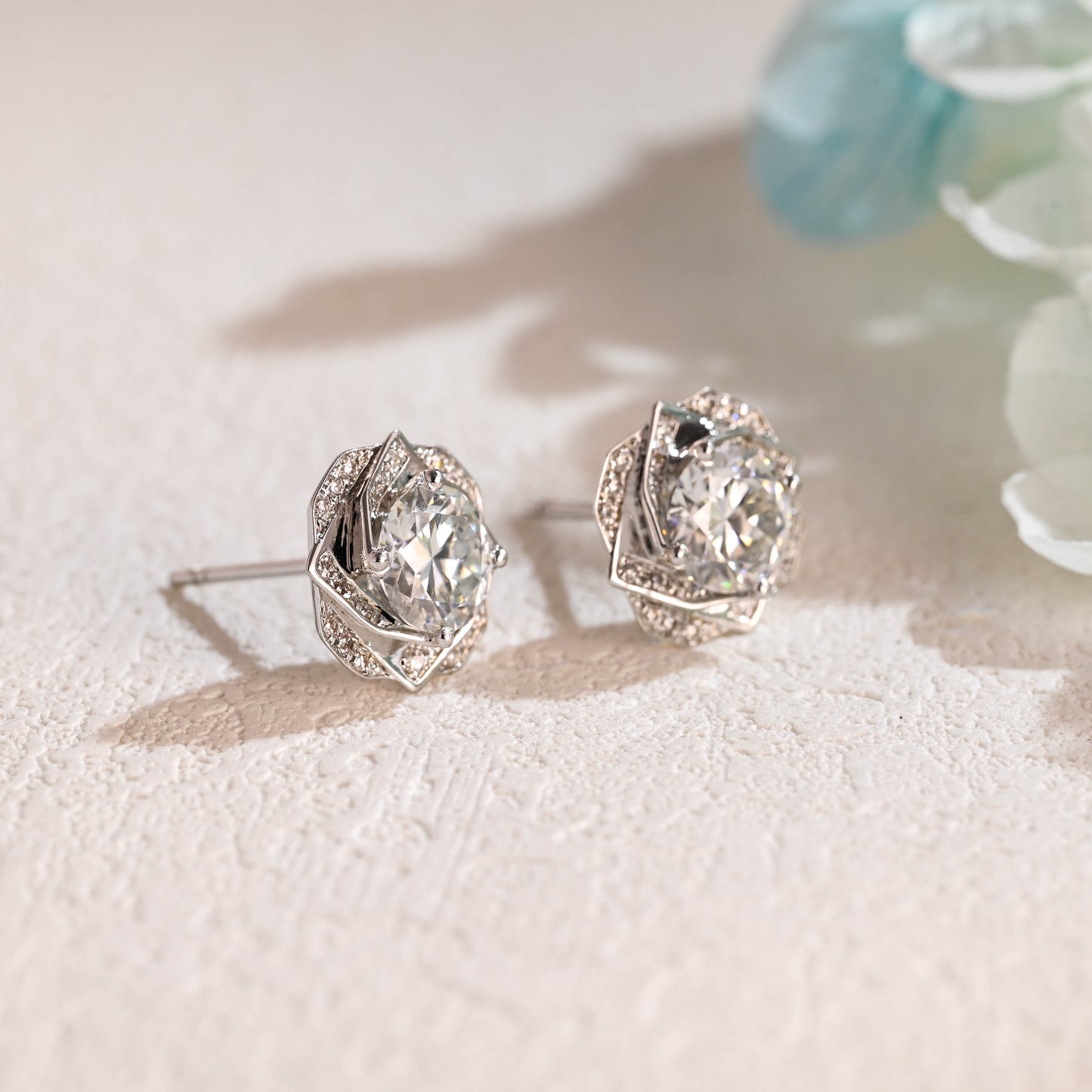 solid-gold-moissanite-earrings-studs