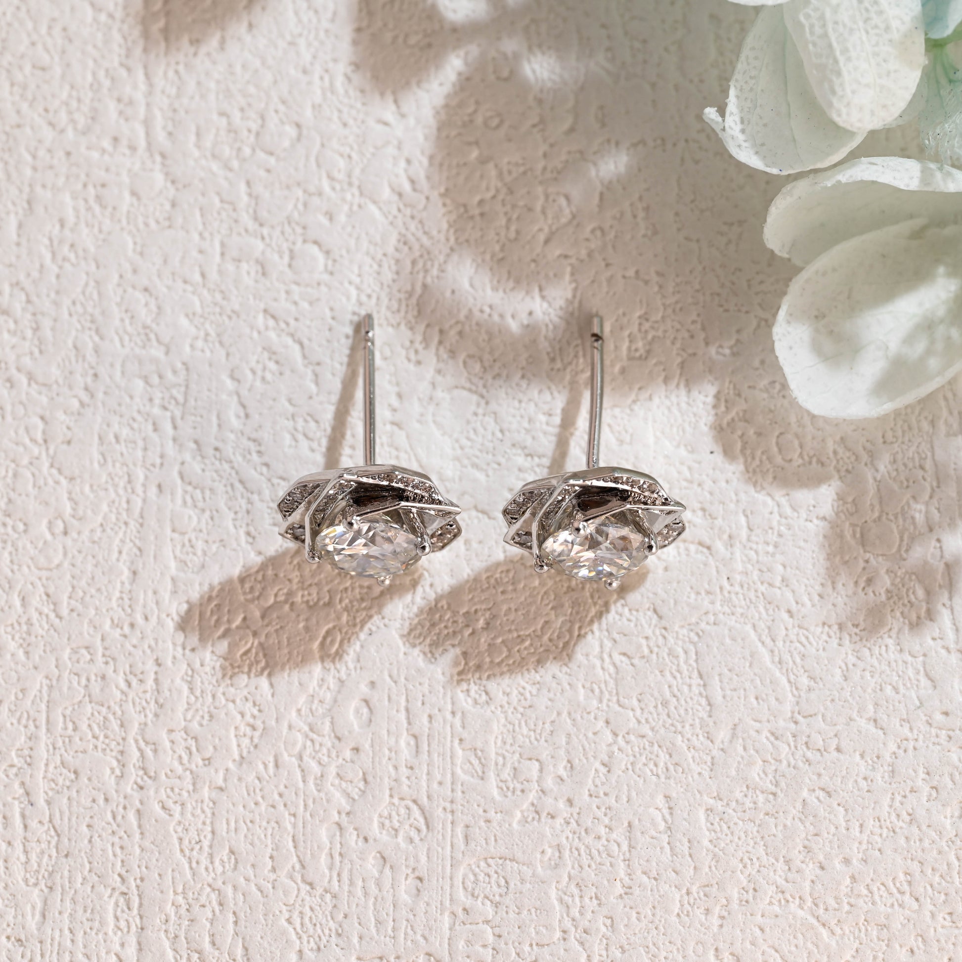 solid-gold-moissanite-earrings-studs