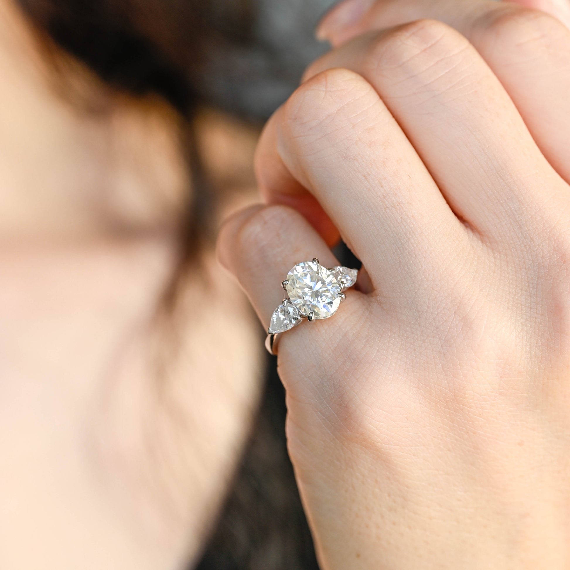 solid-gold-oval-cut-diamond-ring-three-stone-ring